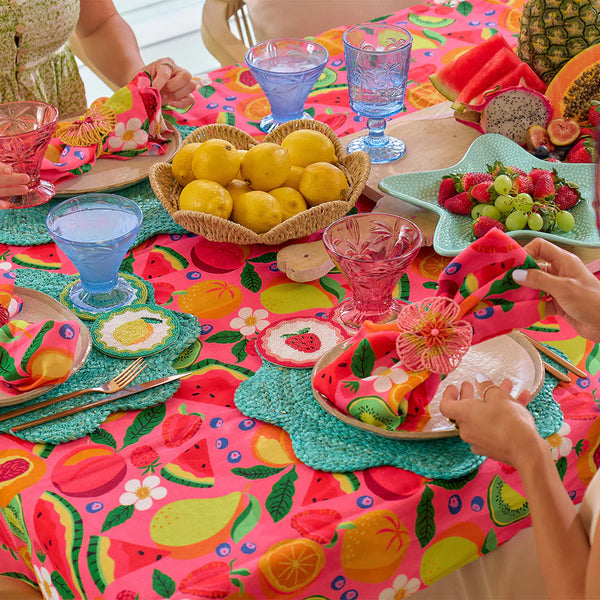 Tablecloths & Runners