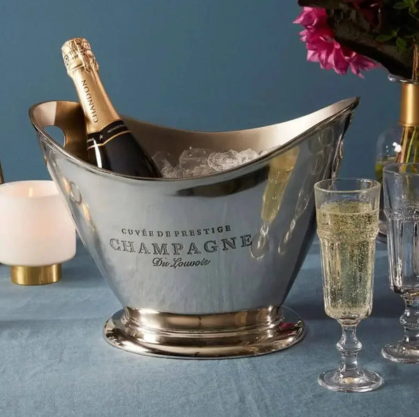 Ice Buckets & Ice Trays