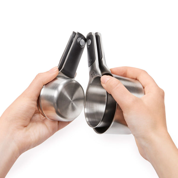 Measuring Cups & Spoons