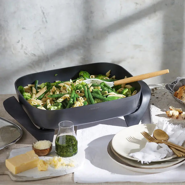 Electric Frying Pans & Skillets