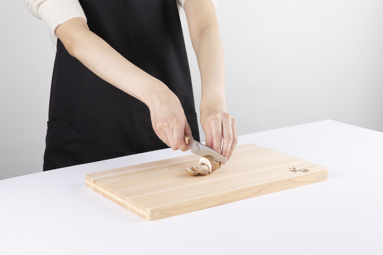 Kai Seki Magoroku Shiraai Paring Knife 12cm