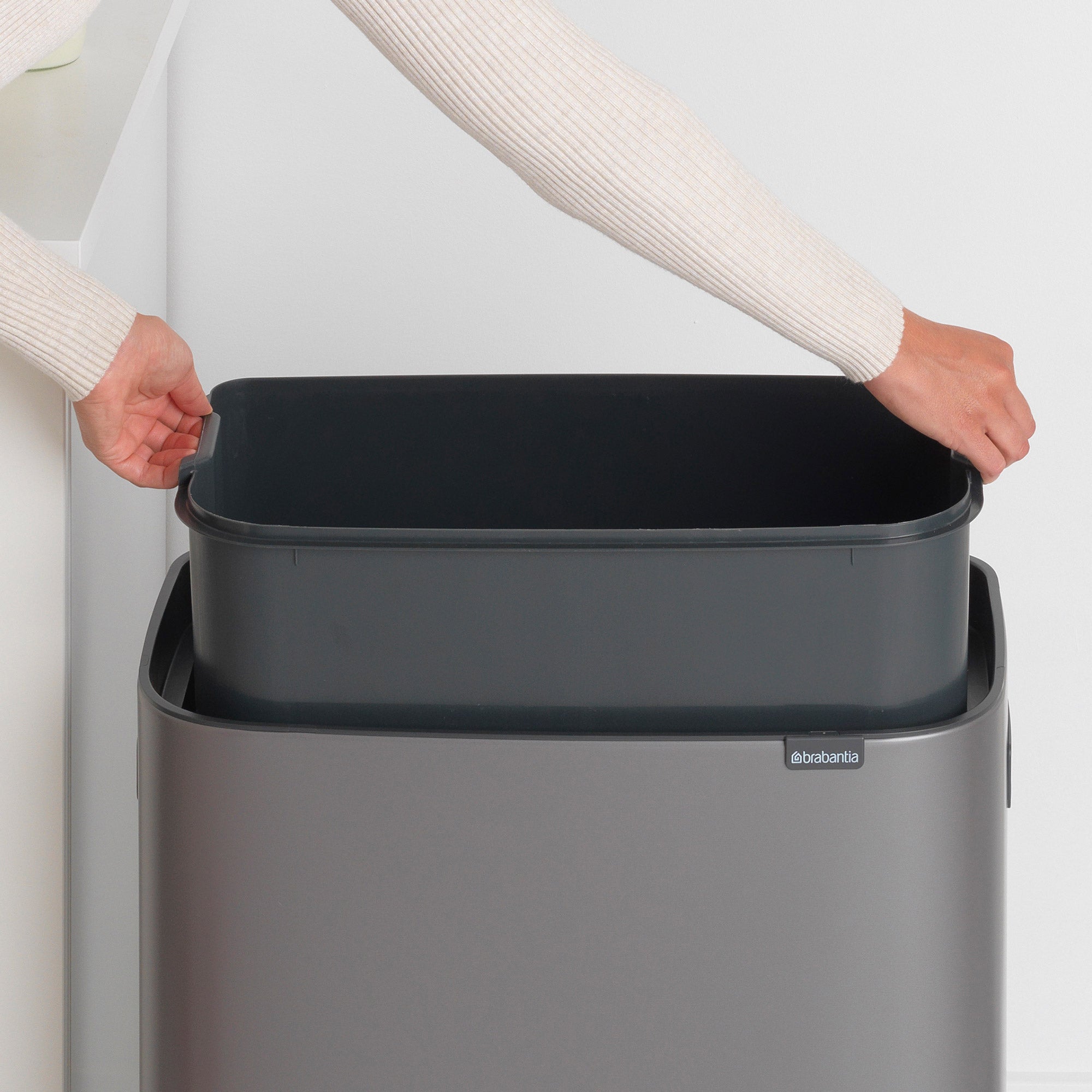 Brabantia BO Touch Bin 60L Platinum