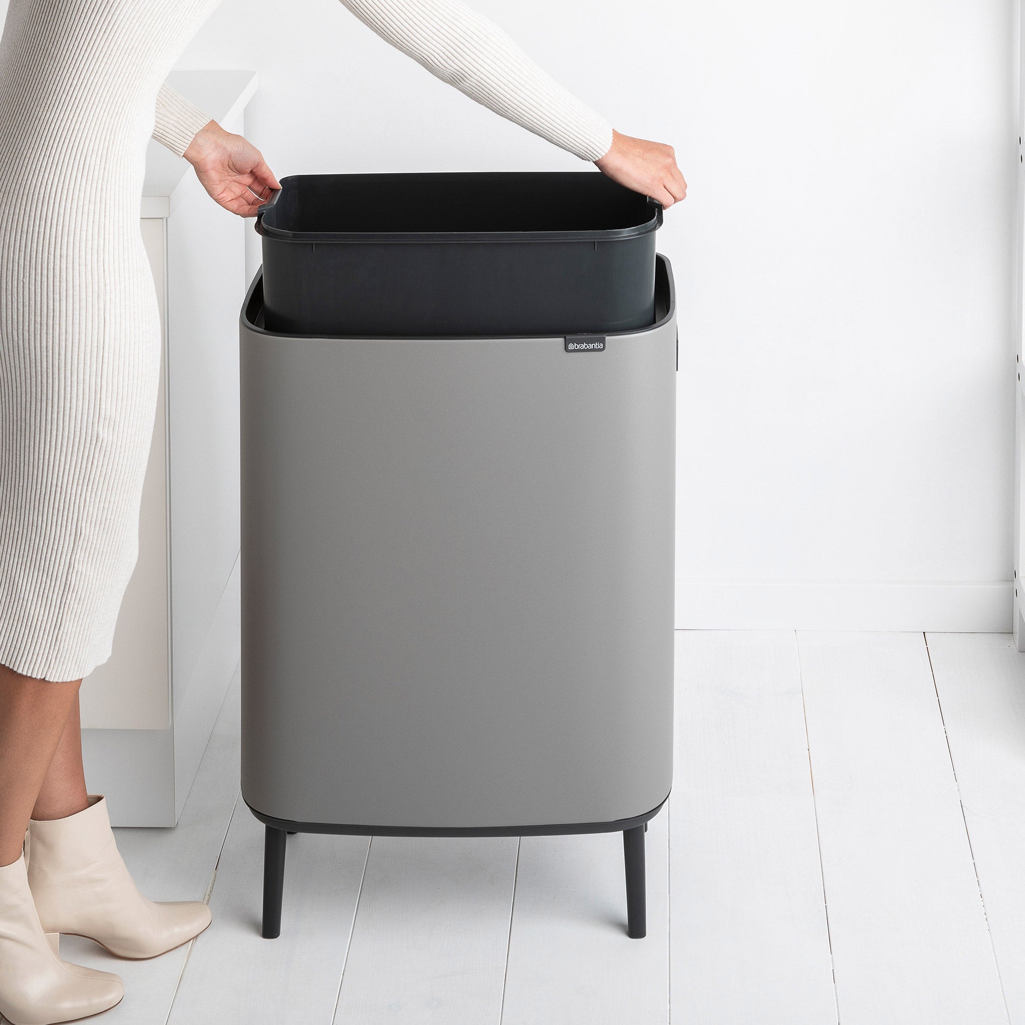 Brabantia BO Touch Bin Hi 60L Mineral Concrete Grey
