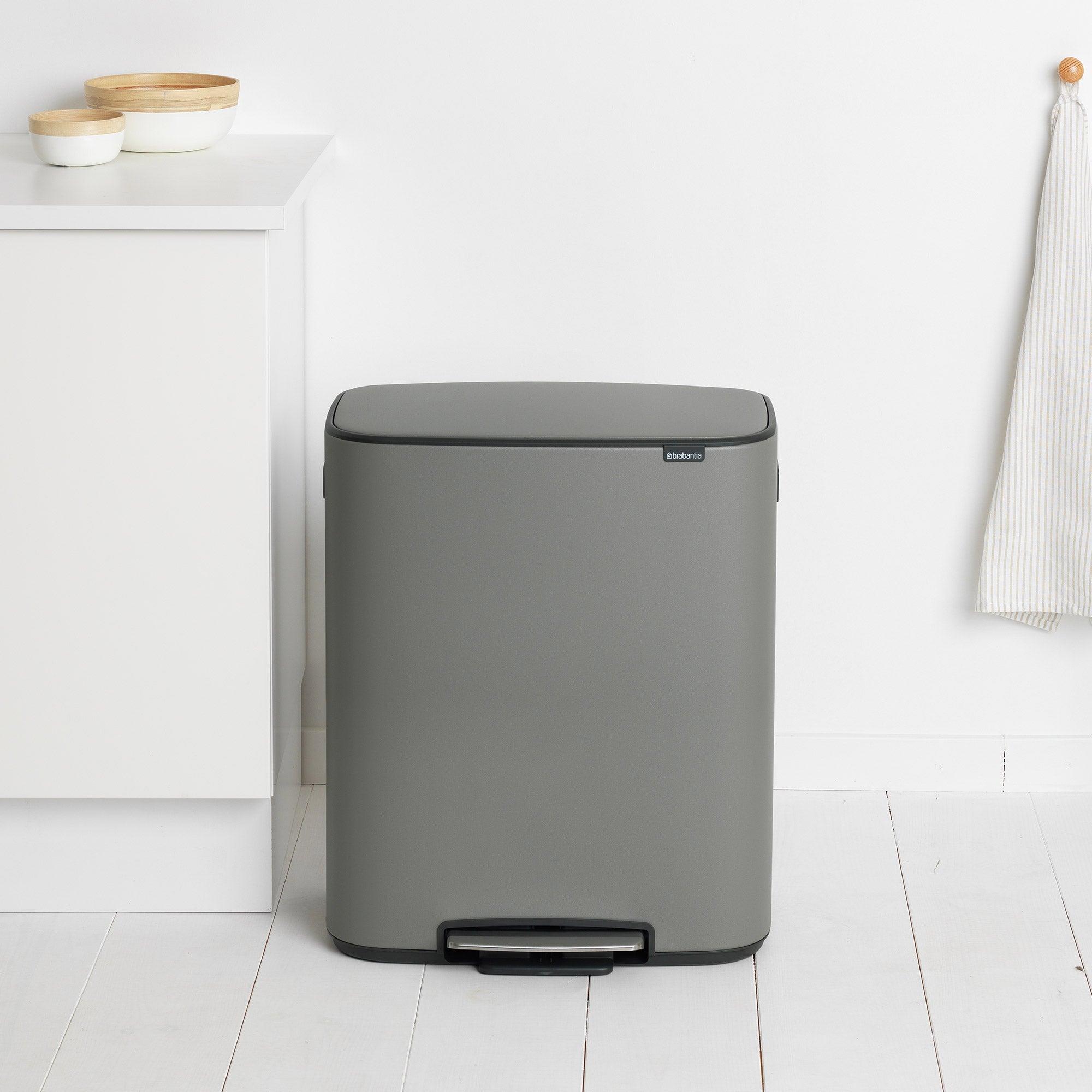 Brabantia BO Pedal Bin 2 x 30L Mineral Concrete Grey