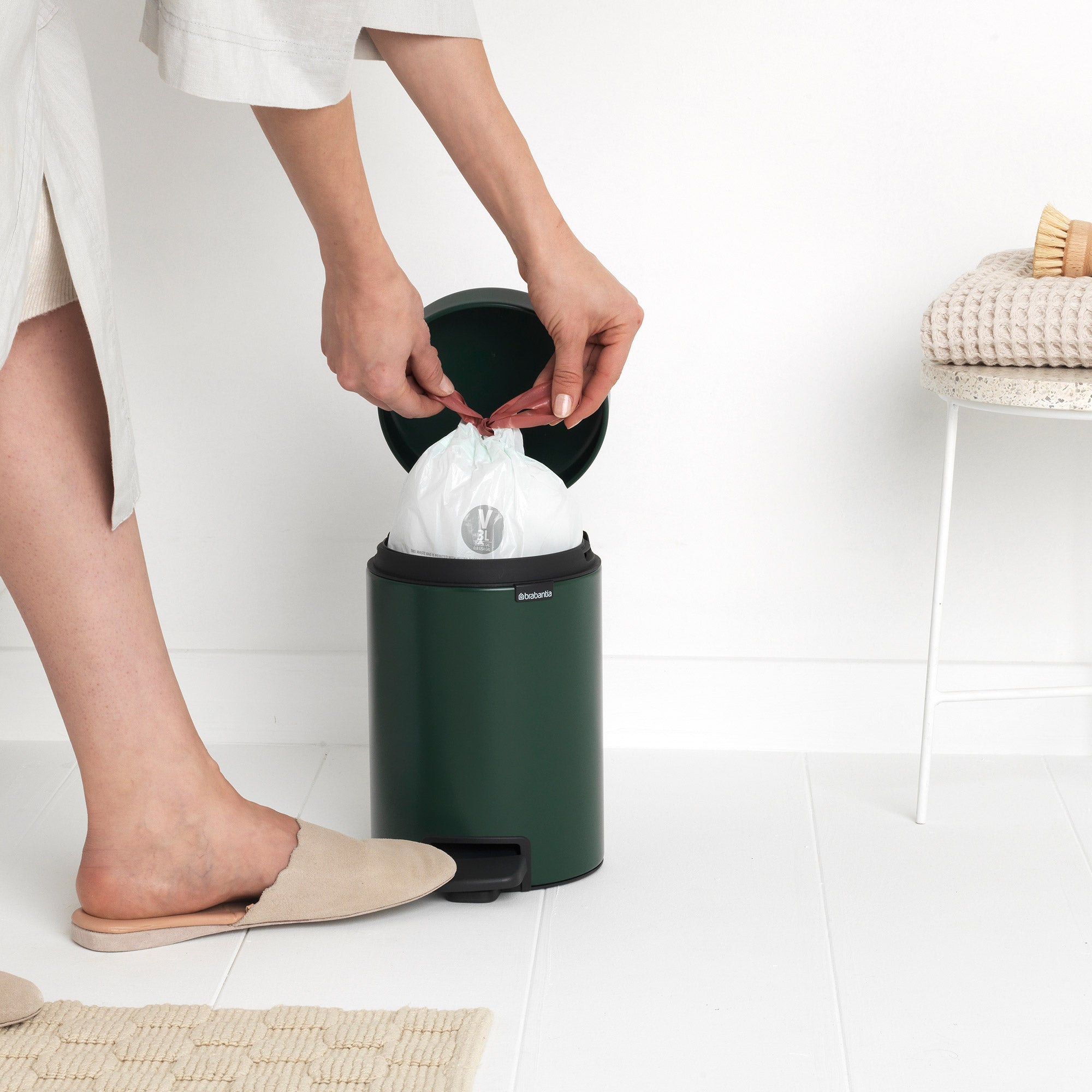 Brabantia Pedal Bin newICON 3L Pine Green