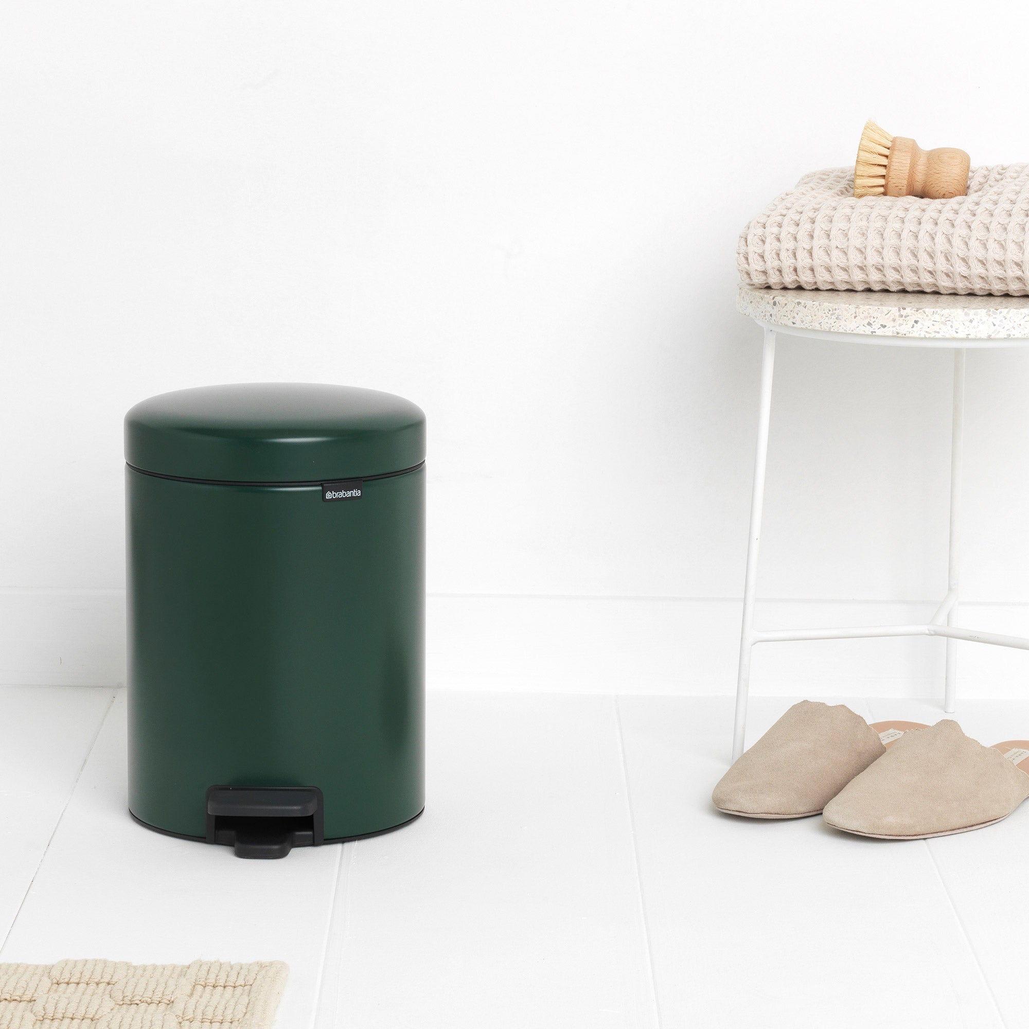 Brabantia Pedal Bin newICON 5L Pine Green