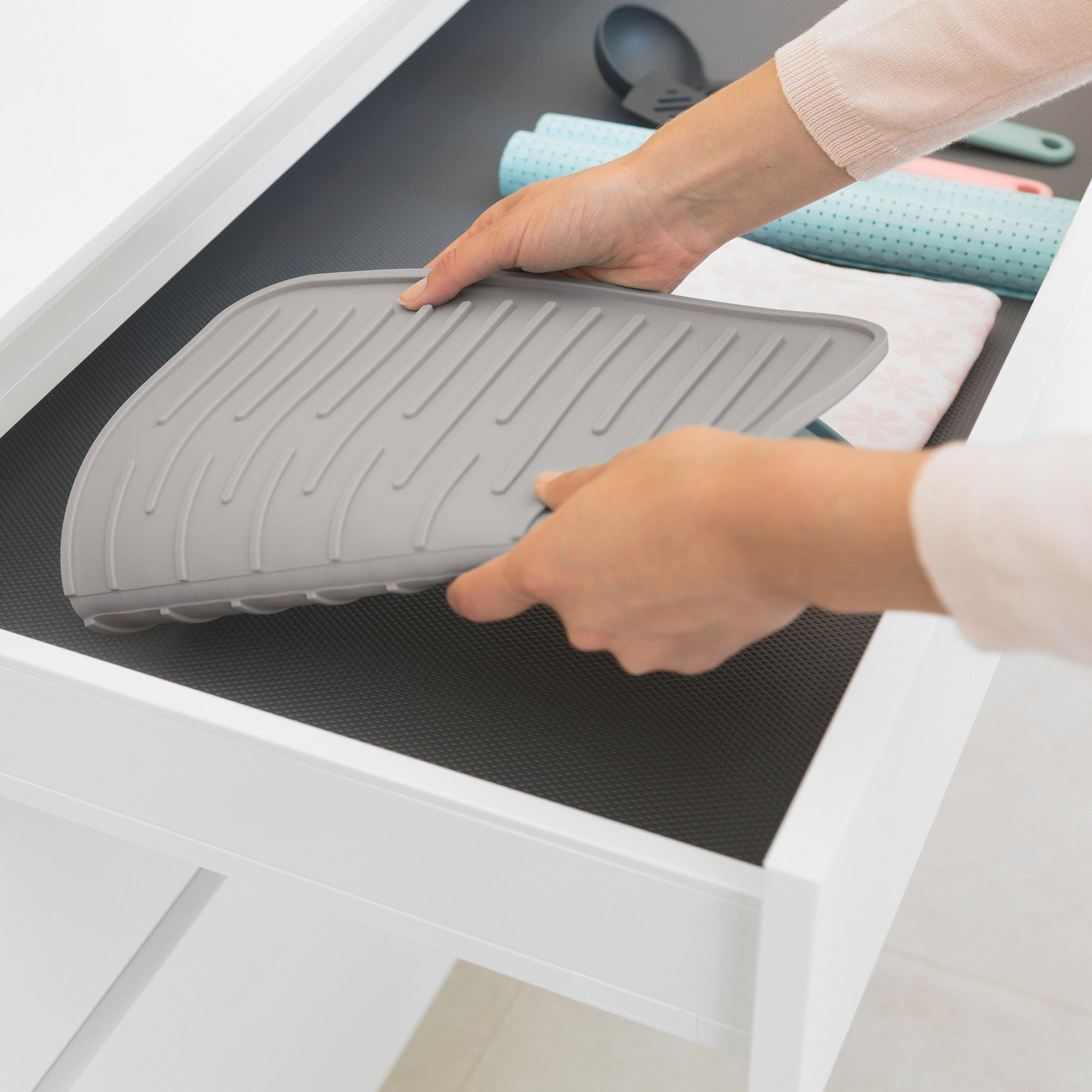 Brabantia Silicone Dish Drying Rack - Mid Grey