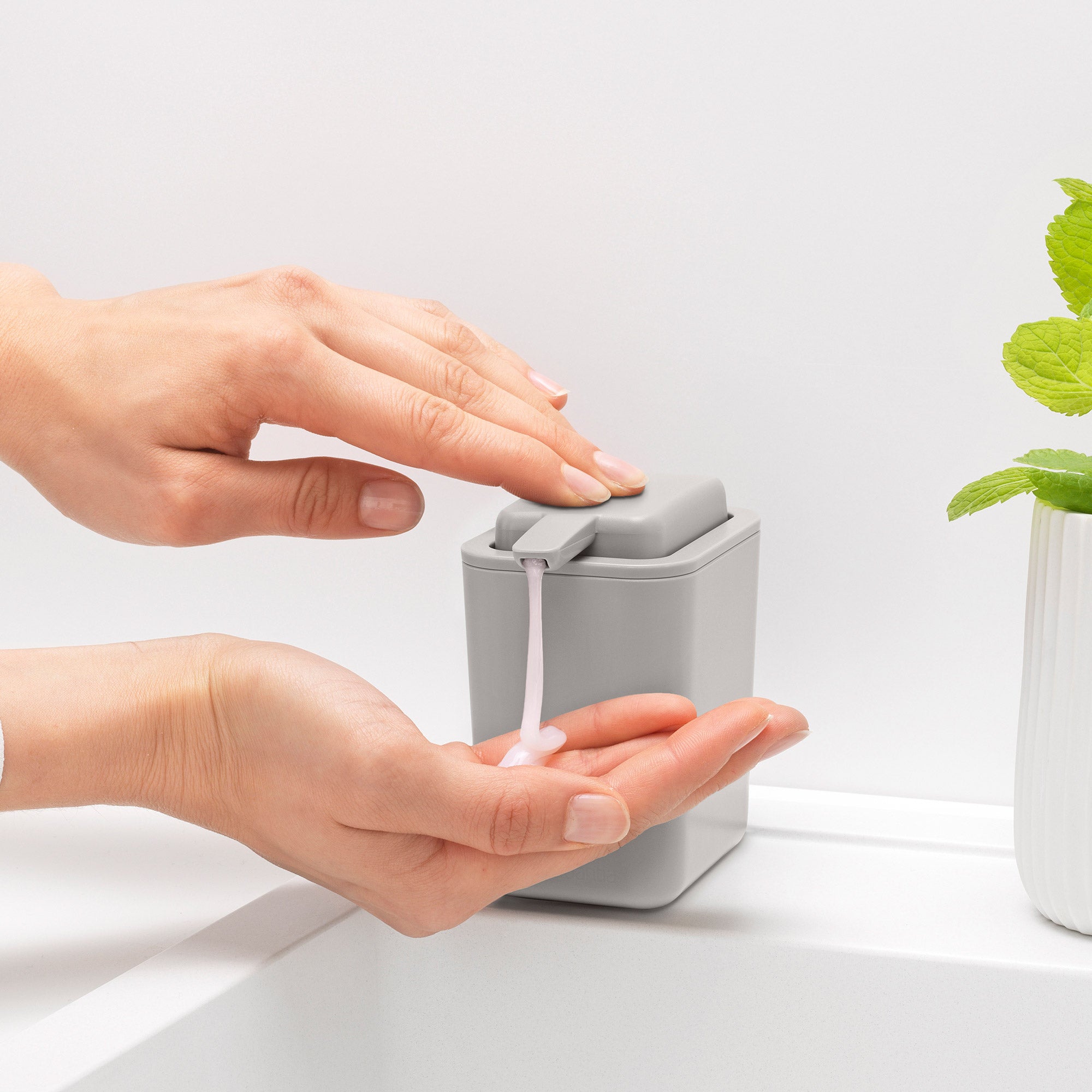 Brabantia Kitchen Soap Dispenser Mid Grey