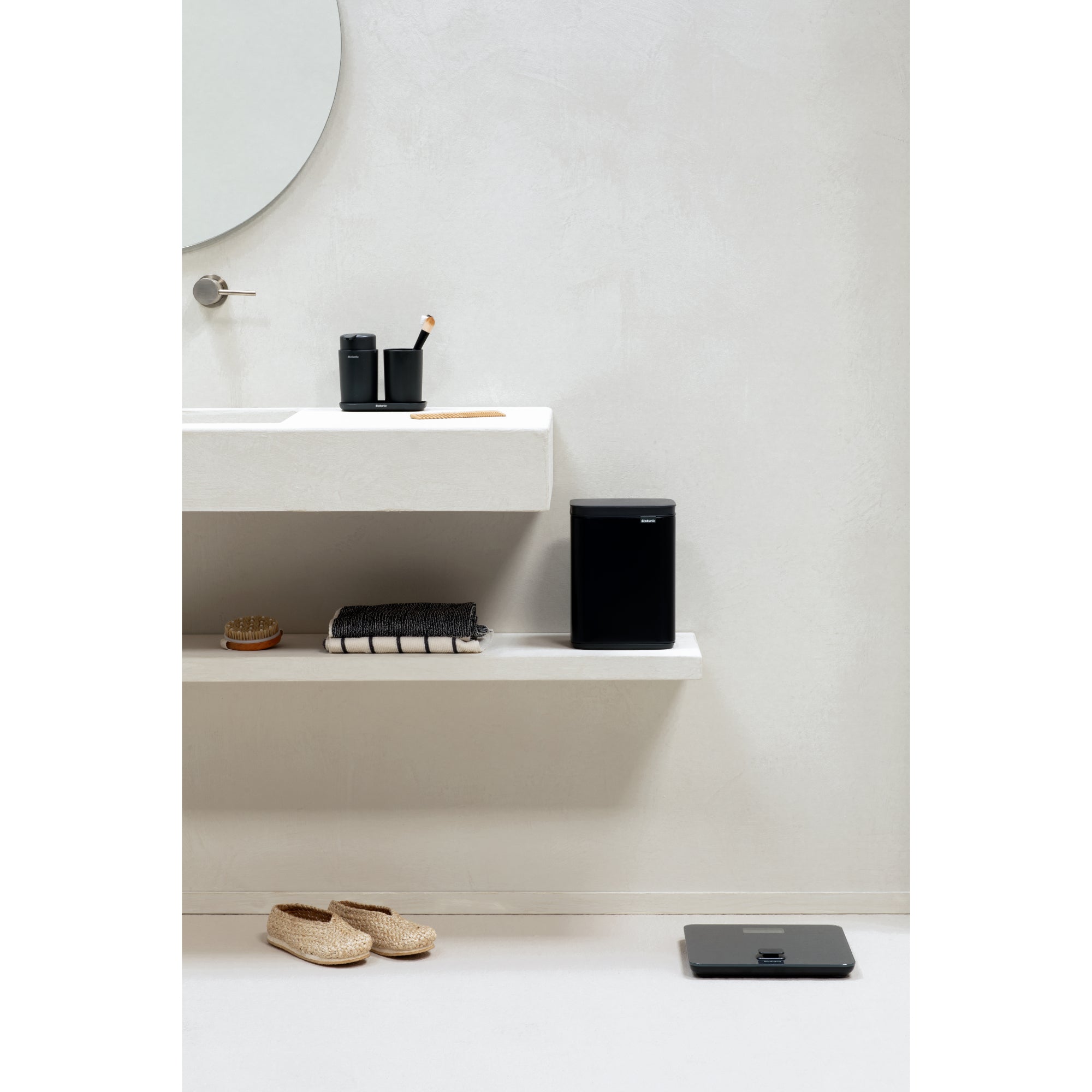 Brabantia BO Waste Bin 4L Matt Black