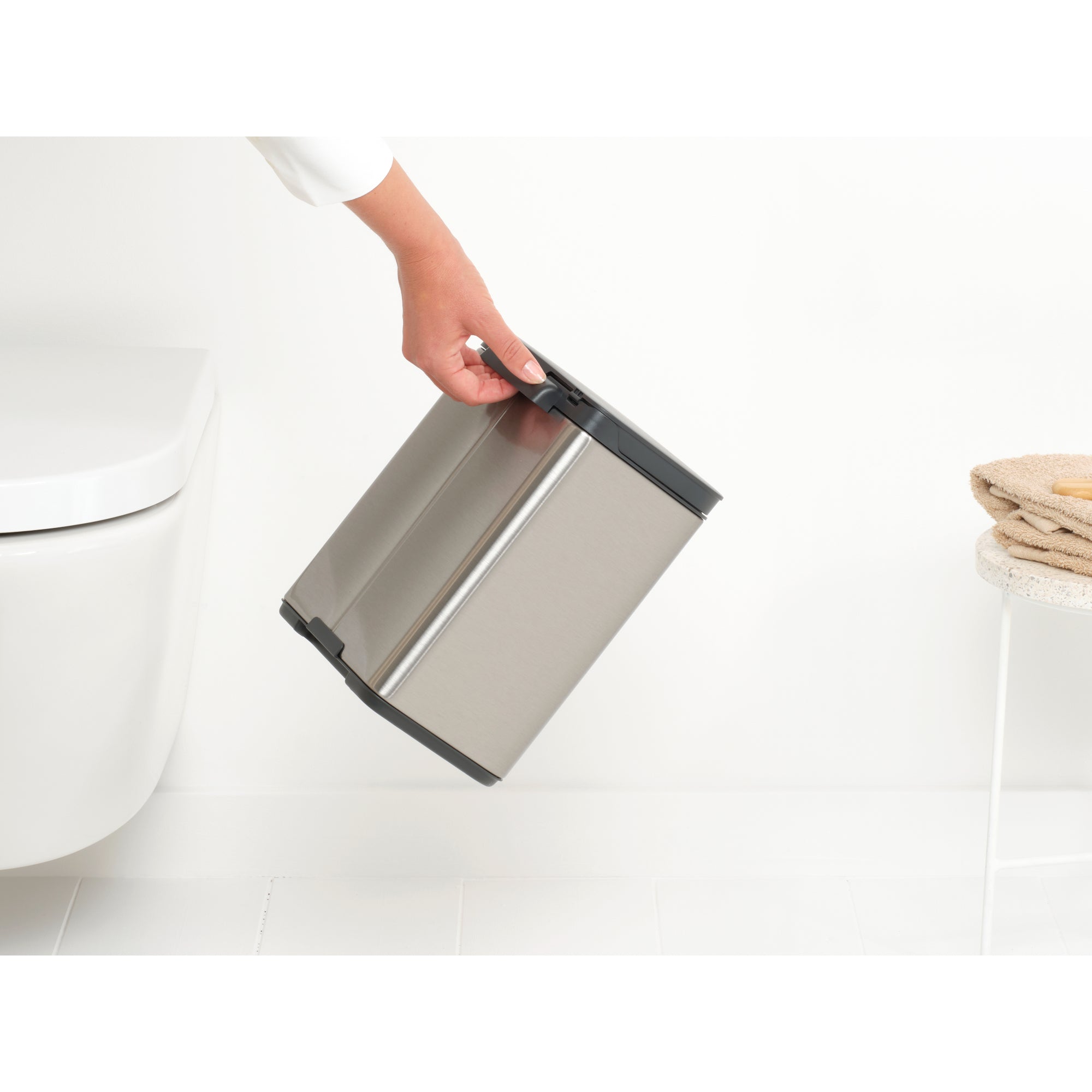 Brabantia BO Waste Bin 4L Matt Steel FPP