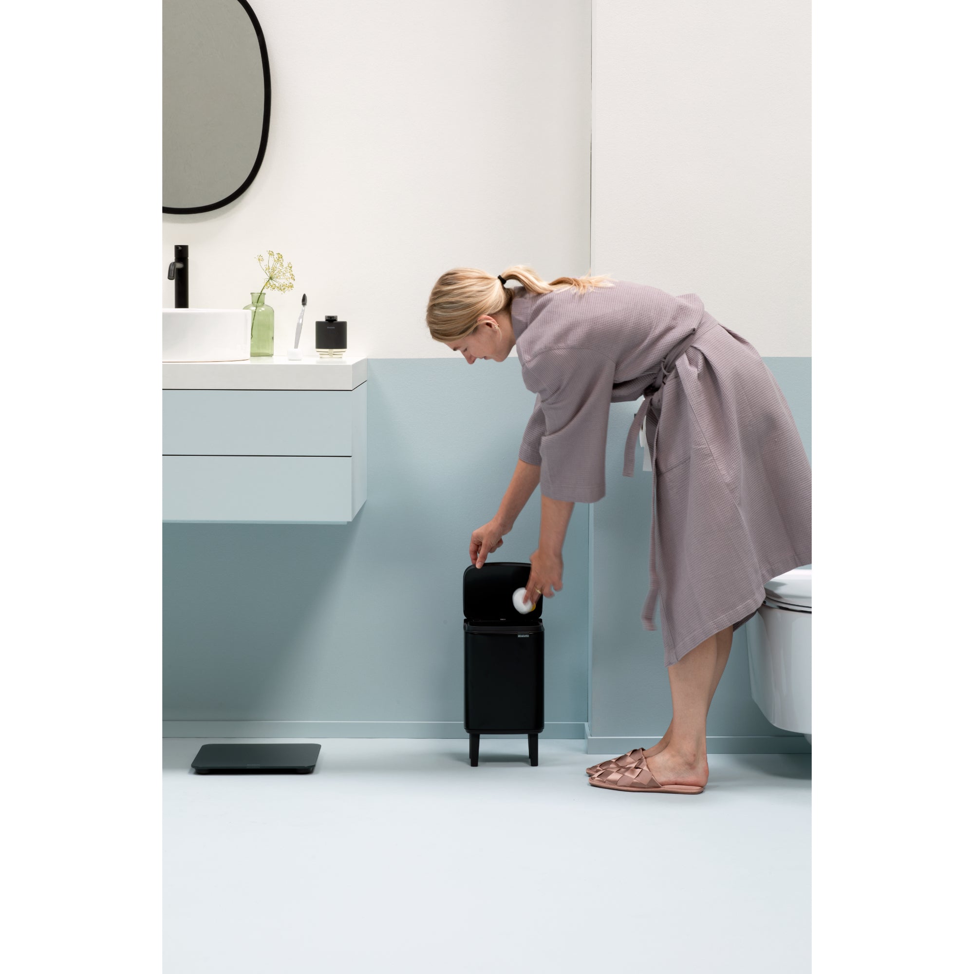 Brabantia BO Waste Bin Hi 4L Matt Black