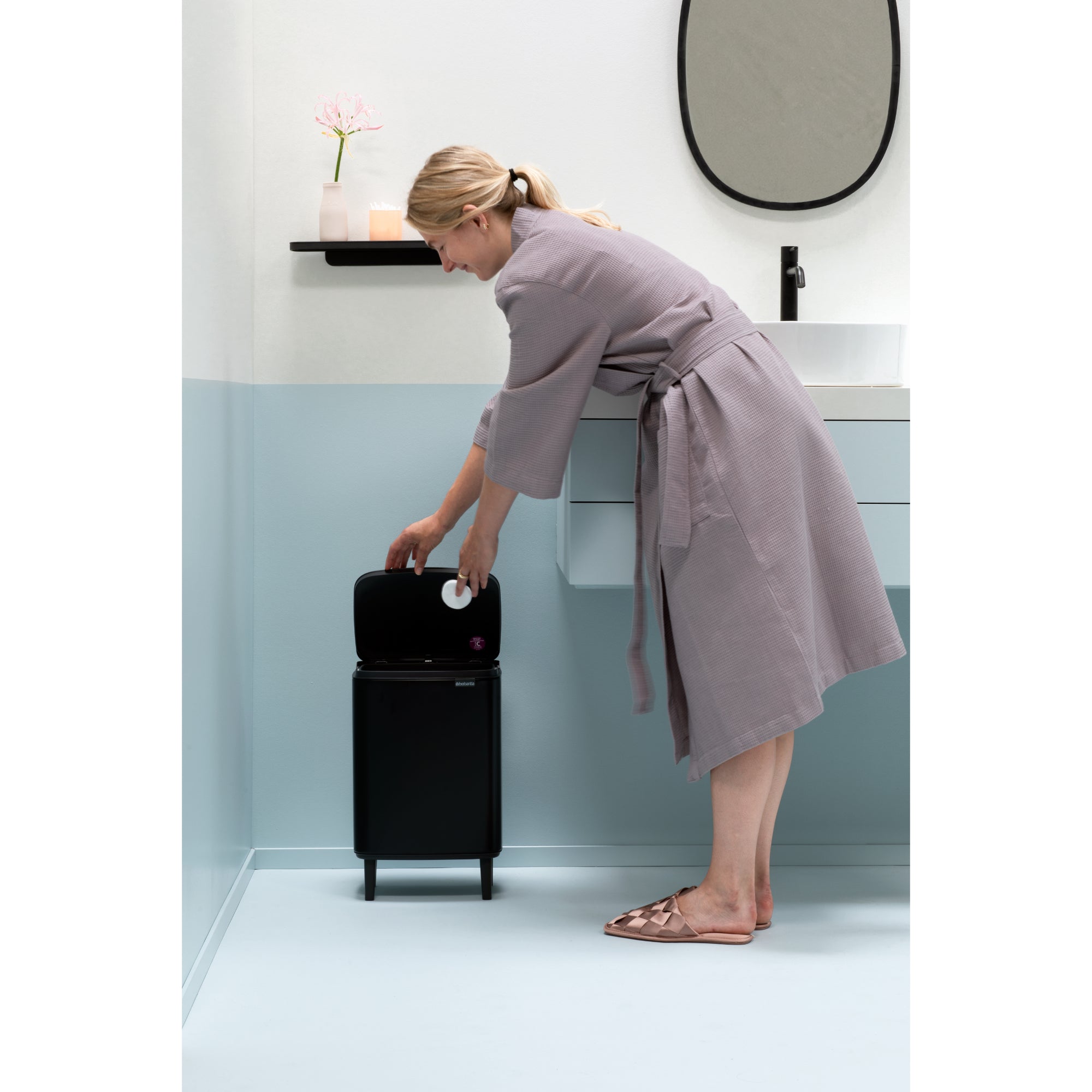 Brabantia BO Waste Bin Hi 12L Matt Black