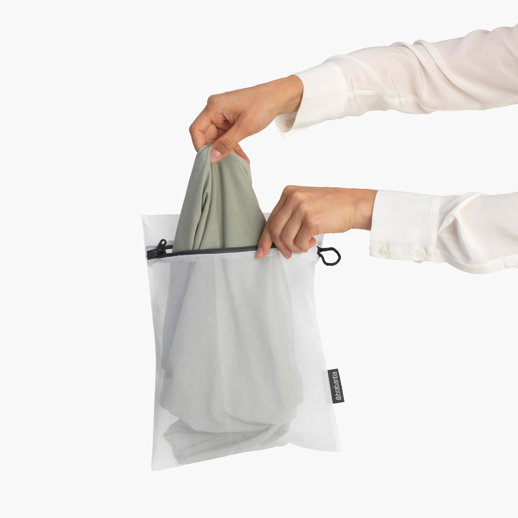 Brabantia Wash Bags Set of 3 in 2 sizes (2x 33 x 25cm / 1x 45 x 33cm) - White w/ Grey Zipper
