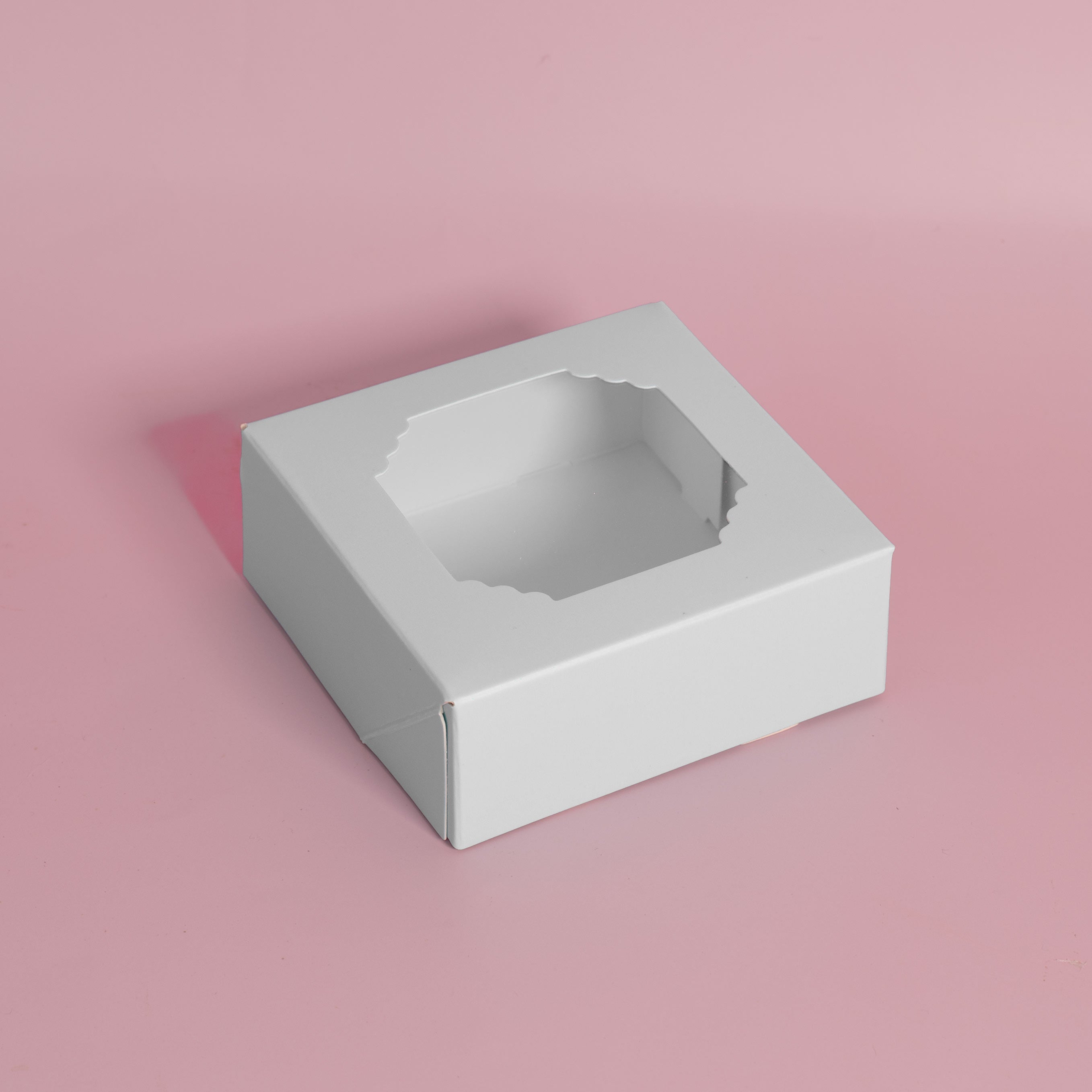Papyrus Scalloped Small Treat Box White 5 Pack