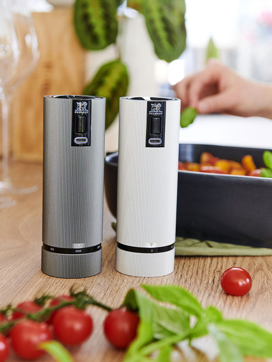 Peugeot Line Electric u'Select Salt & Pepper Mill Duo - 15cm