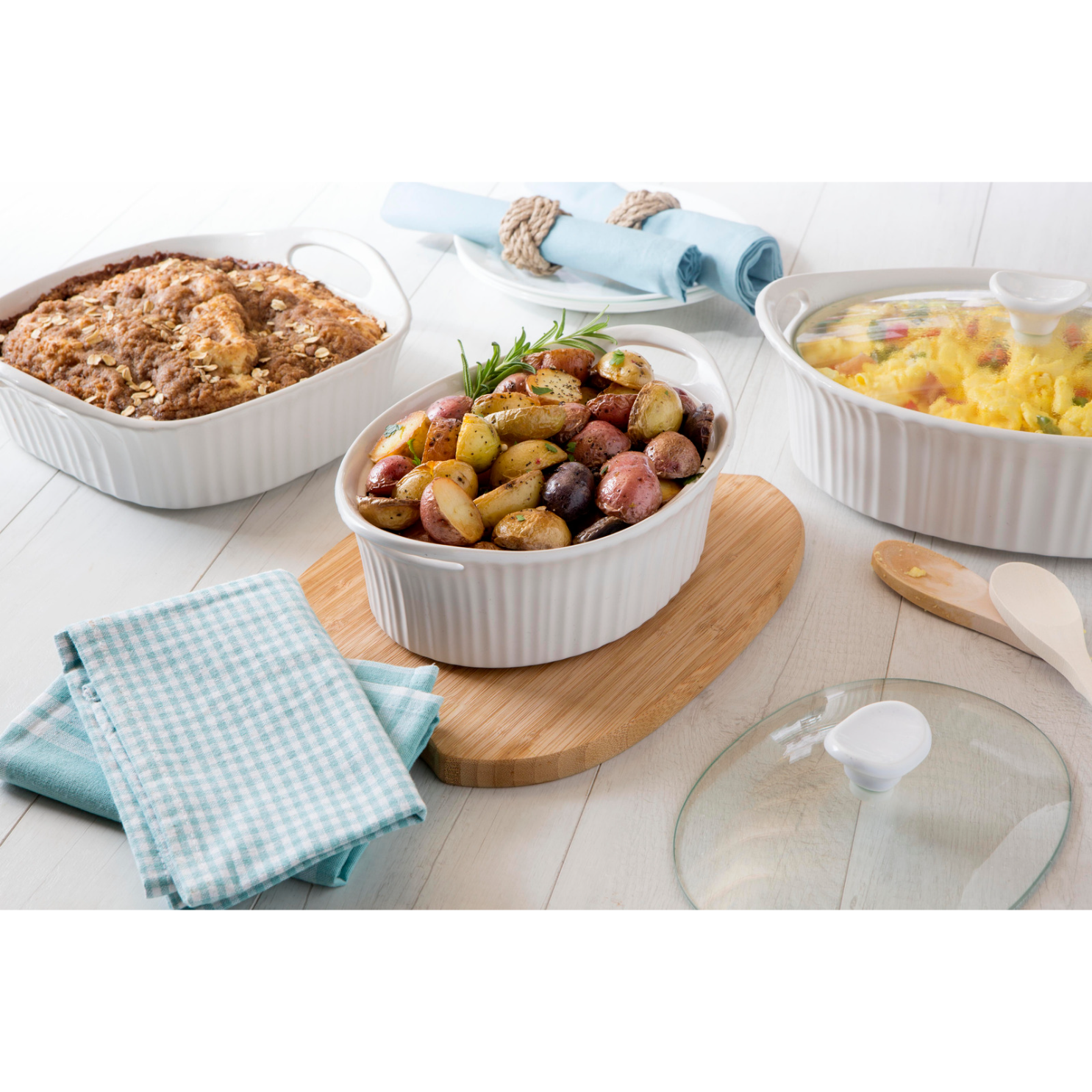 Corningware French White Oval Casserole Dish with Lid (1.4L)