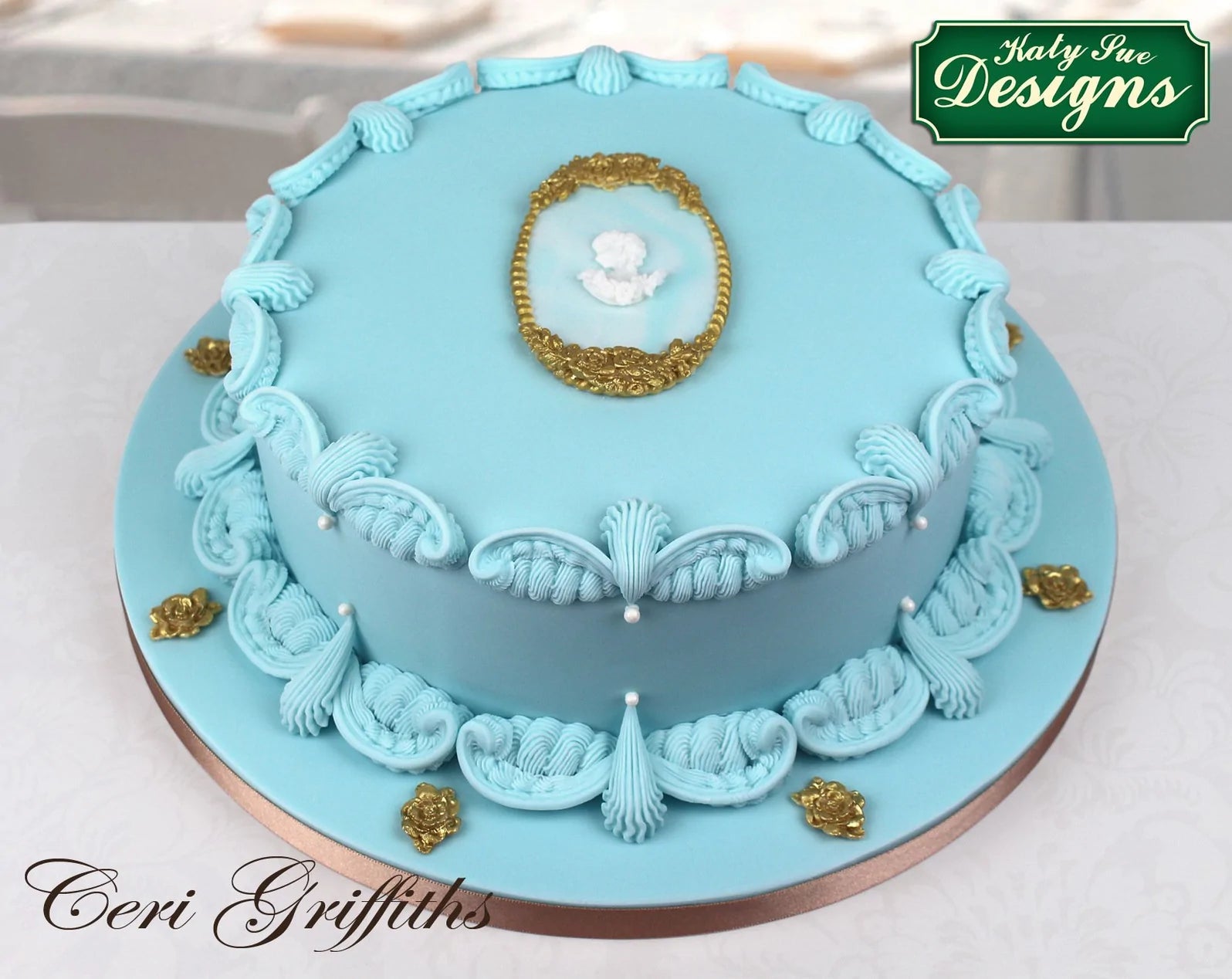 Katy Sue Silicone Mould Oval Cameo & Oval Frame