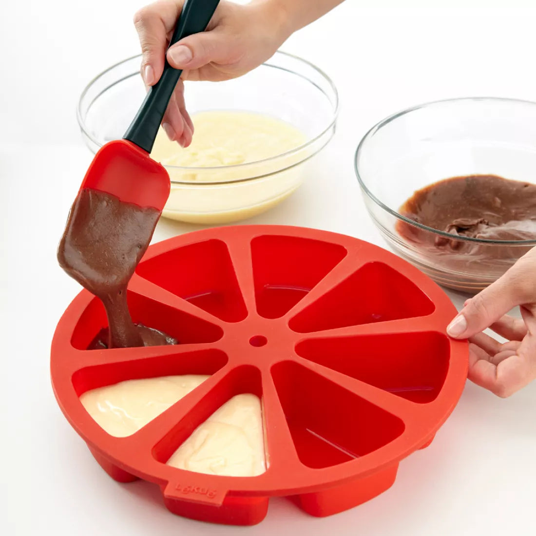 Lékué Creative Pastry Cake Portion Mould 8 Cavity Red