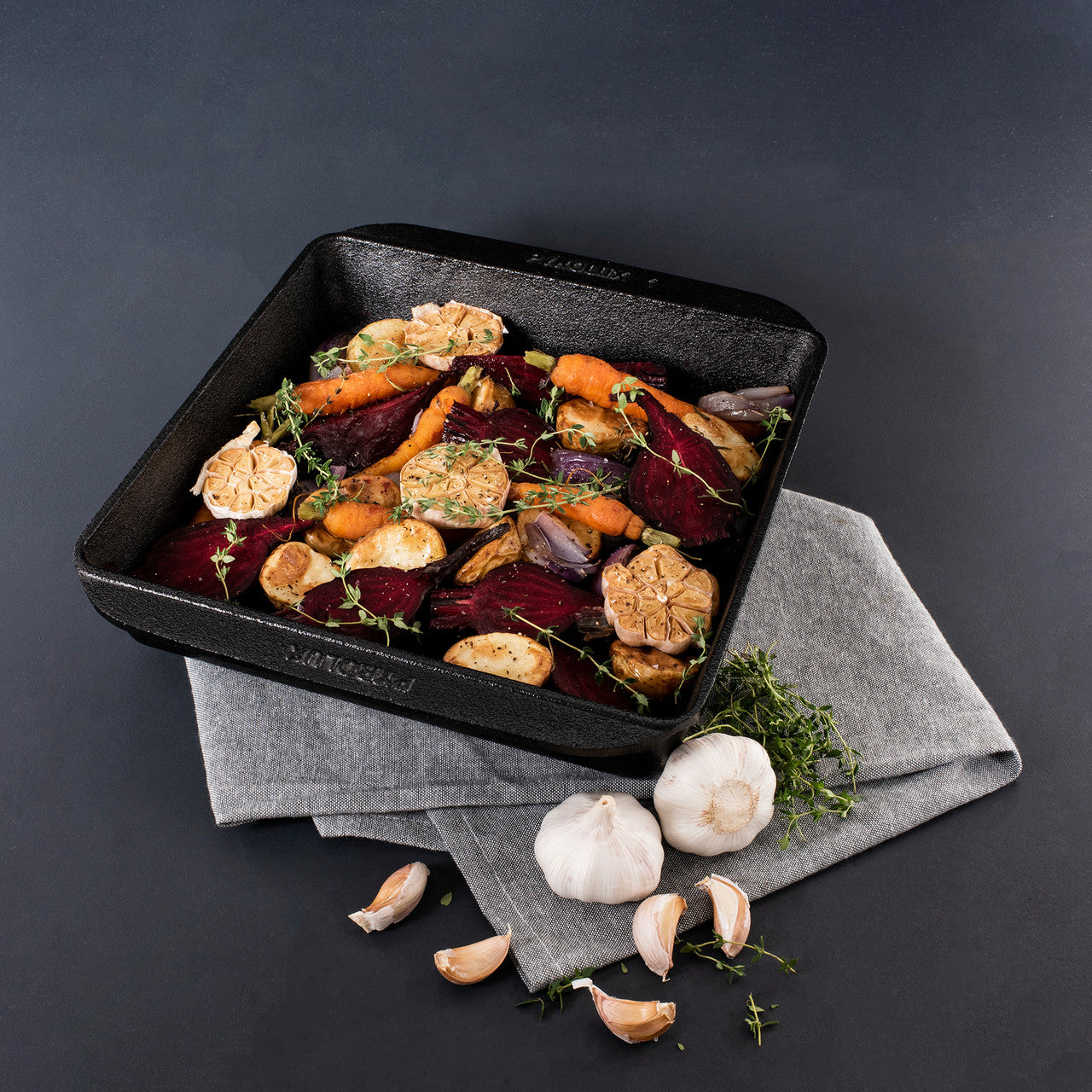 Pyrolux Pyrocast 30 x 30cm Square Roaster