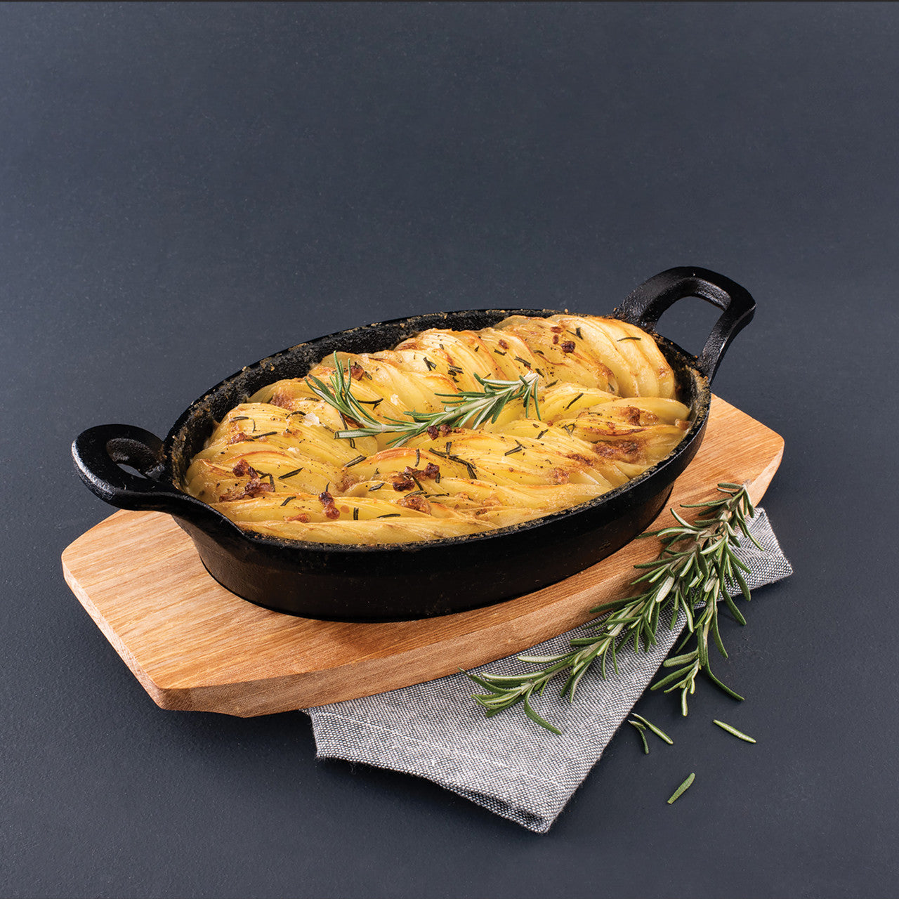 Pyrolux Pyrocast 17cm x 12.5cm Oval Gratin with Maple Tray