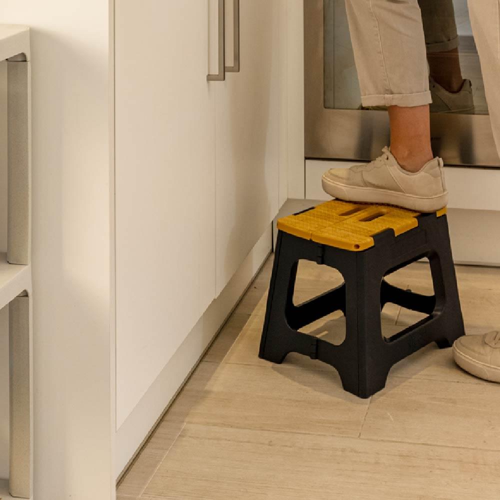 Vigar Compact Bamboo Foldable Stool - 27cm