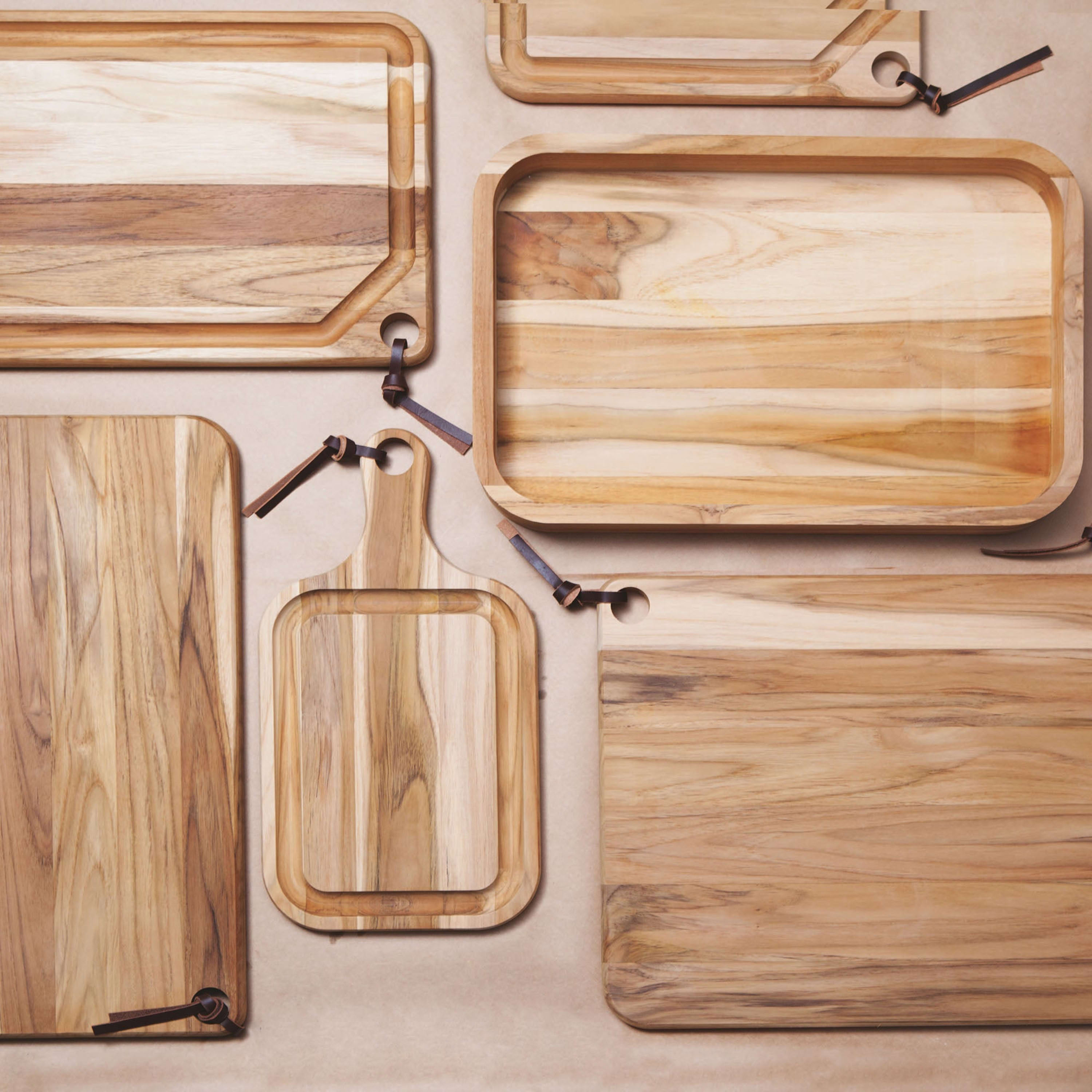 Tramontina Teak Wood Chopping Board with Handle - 40x21cm