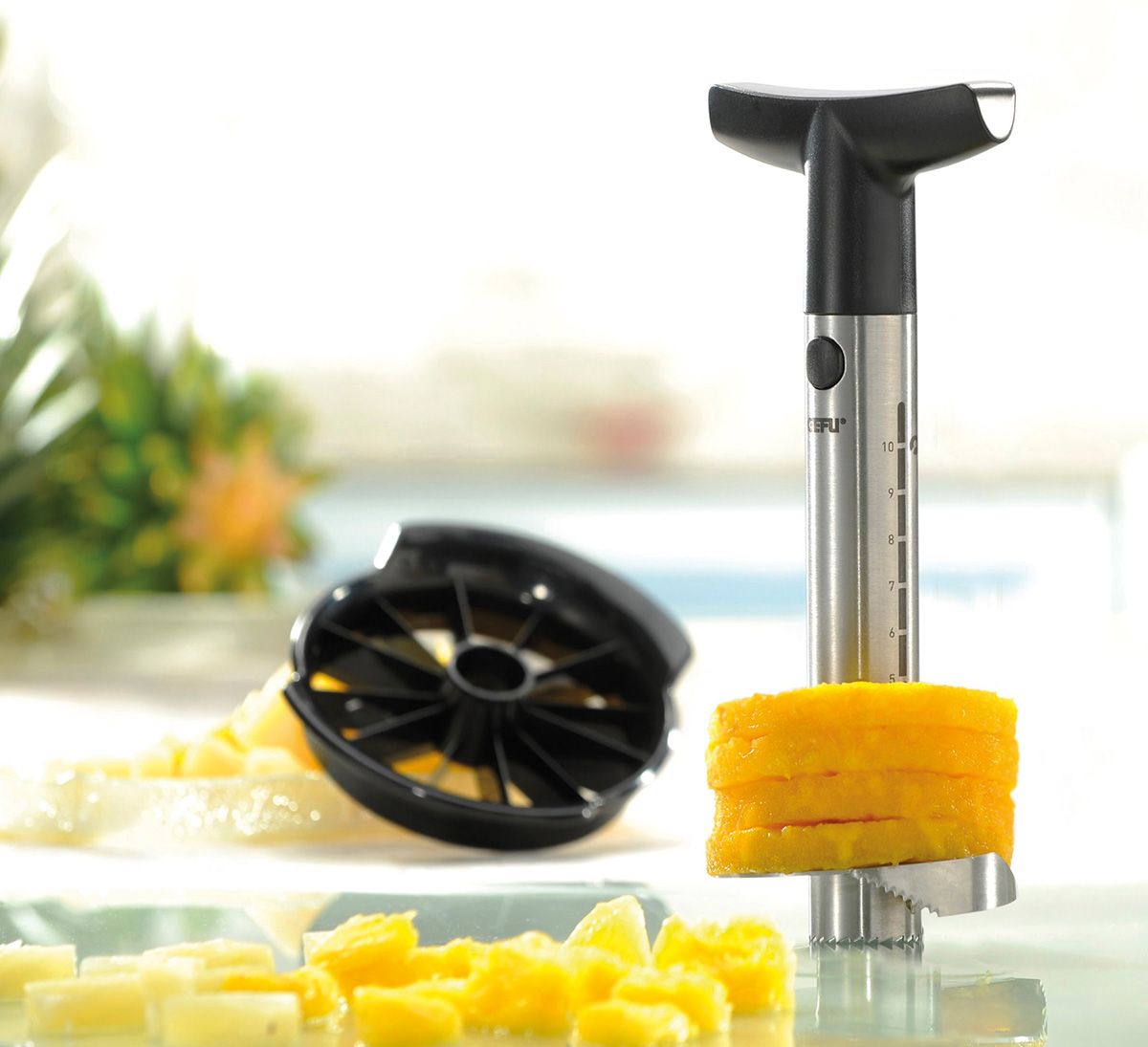 GEFU Professional Pineapple Slicer