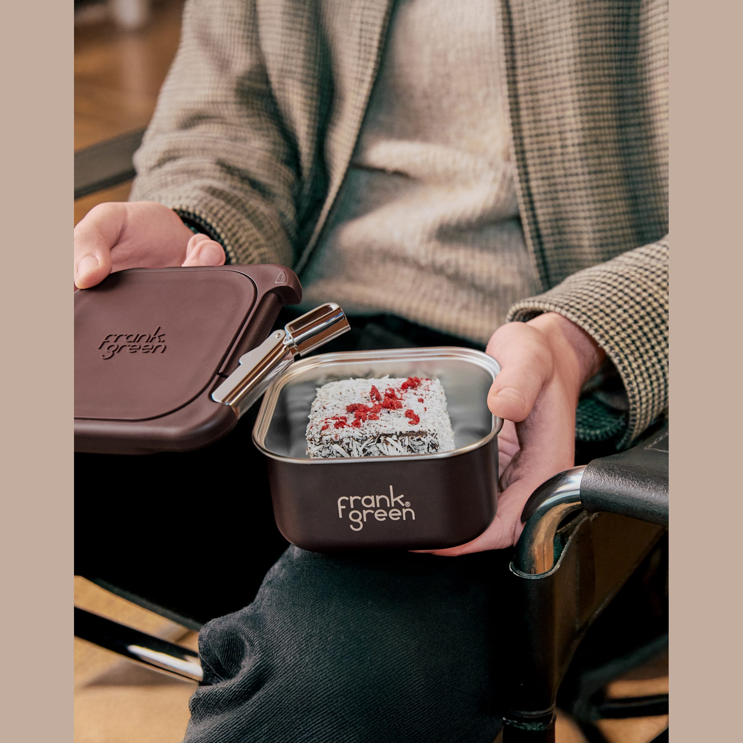 frank green Snack Container with Silicone Lid - Chocolate