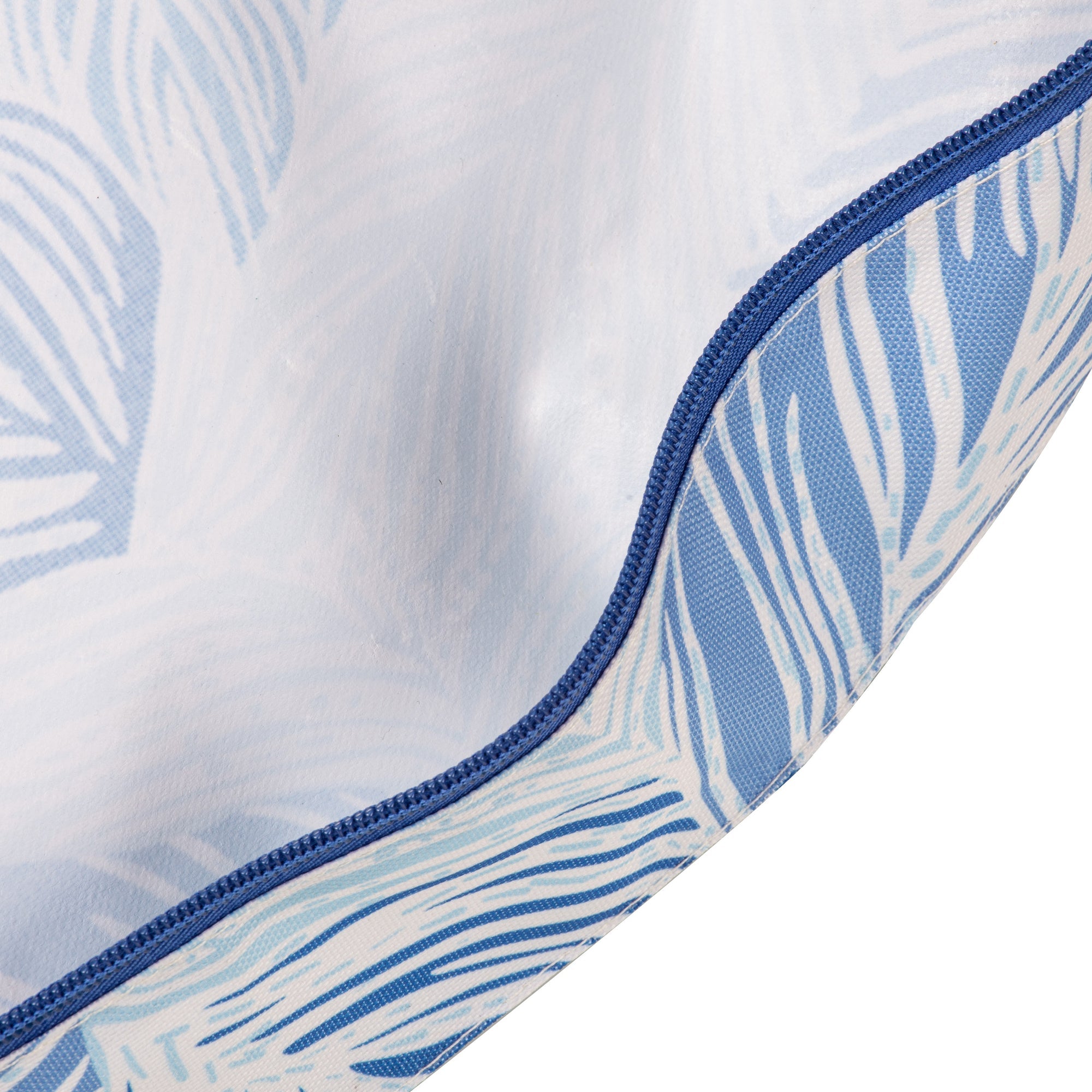 Porta by Ladelle Oceana Coastal Palm Picnic Bag