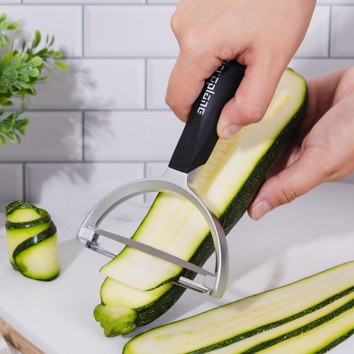 Microplane Professional XL Peeler