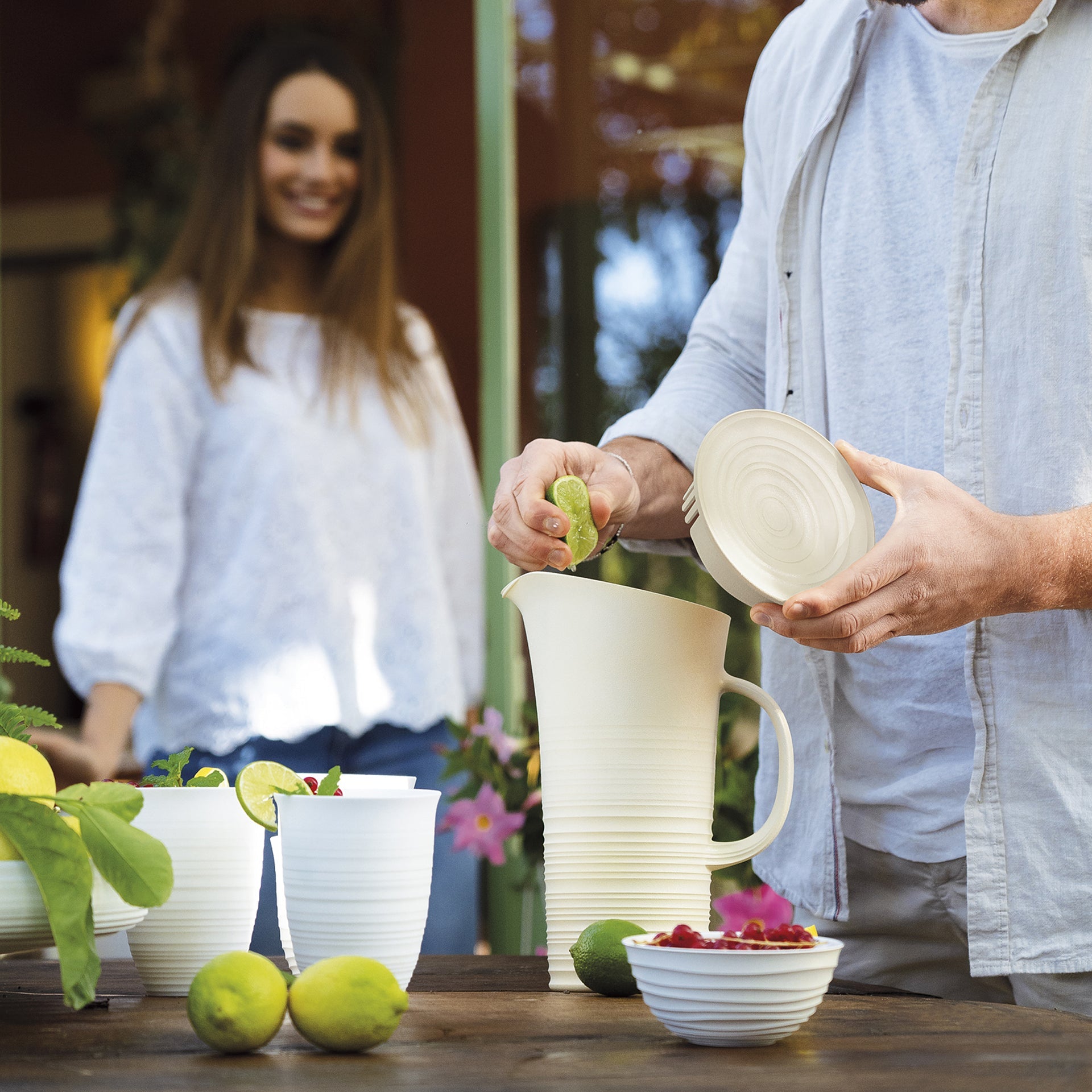 Guzzini Tierra Pitcher with Lid (1.8L) - White