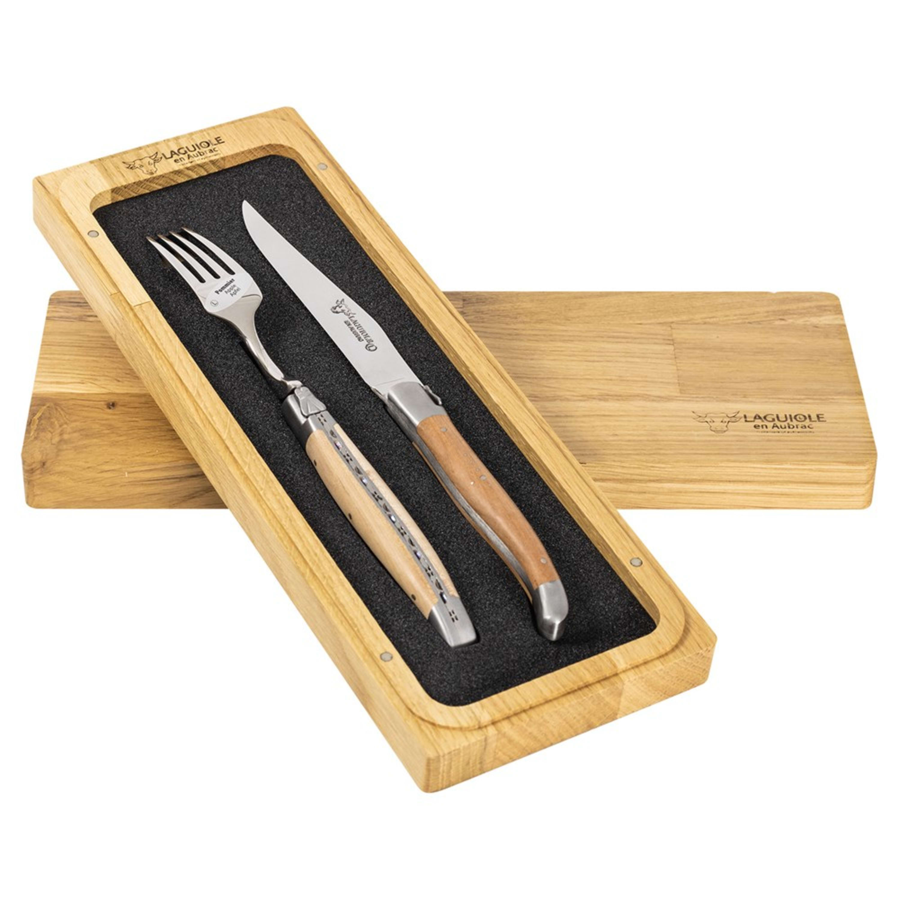 Laguiole en Aubrac 2 Piece Set - Olive Wood (1 Knife & 1 Fork)
