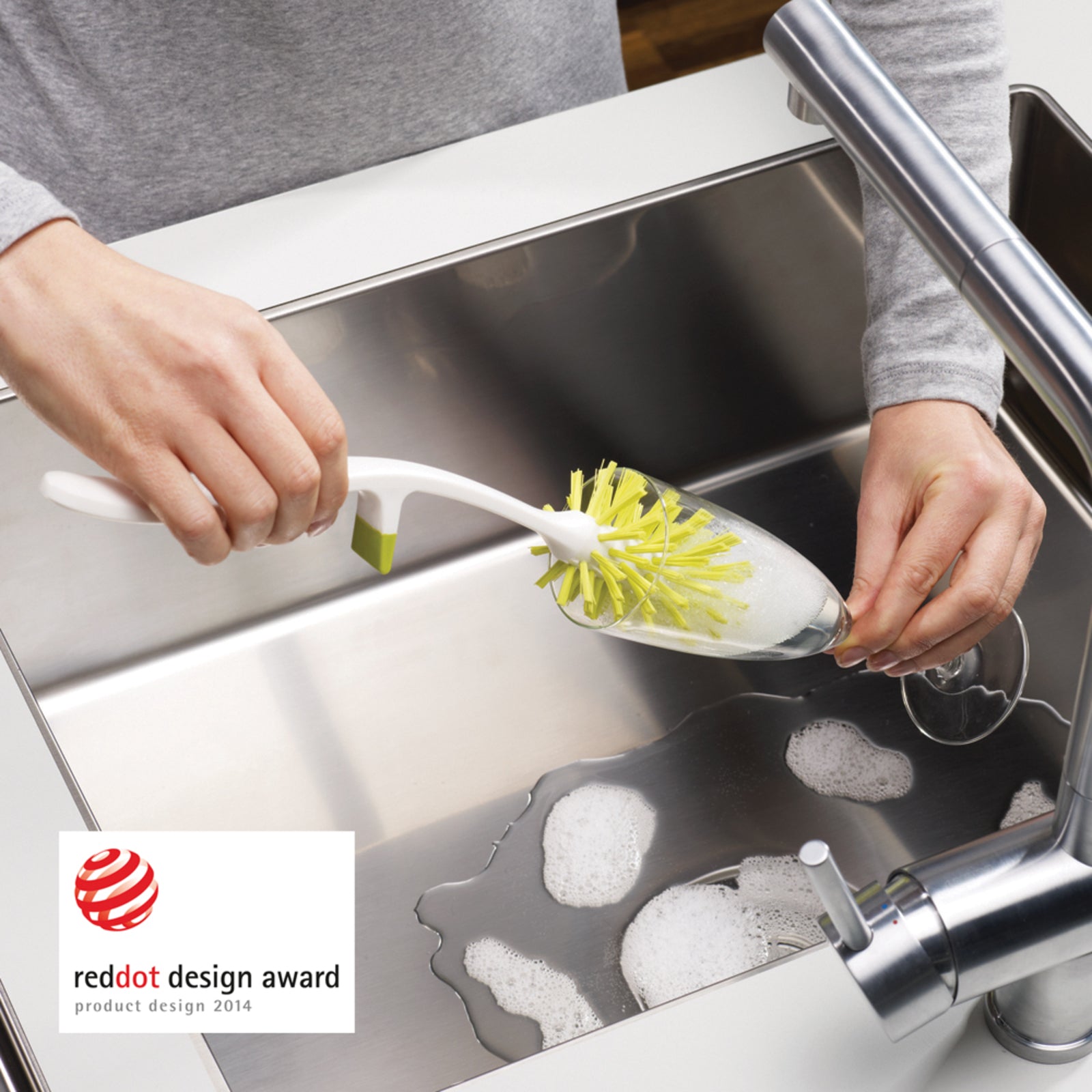 Joseph Joseph Edge Dish Brush - Green