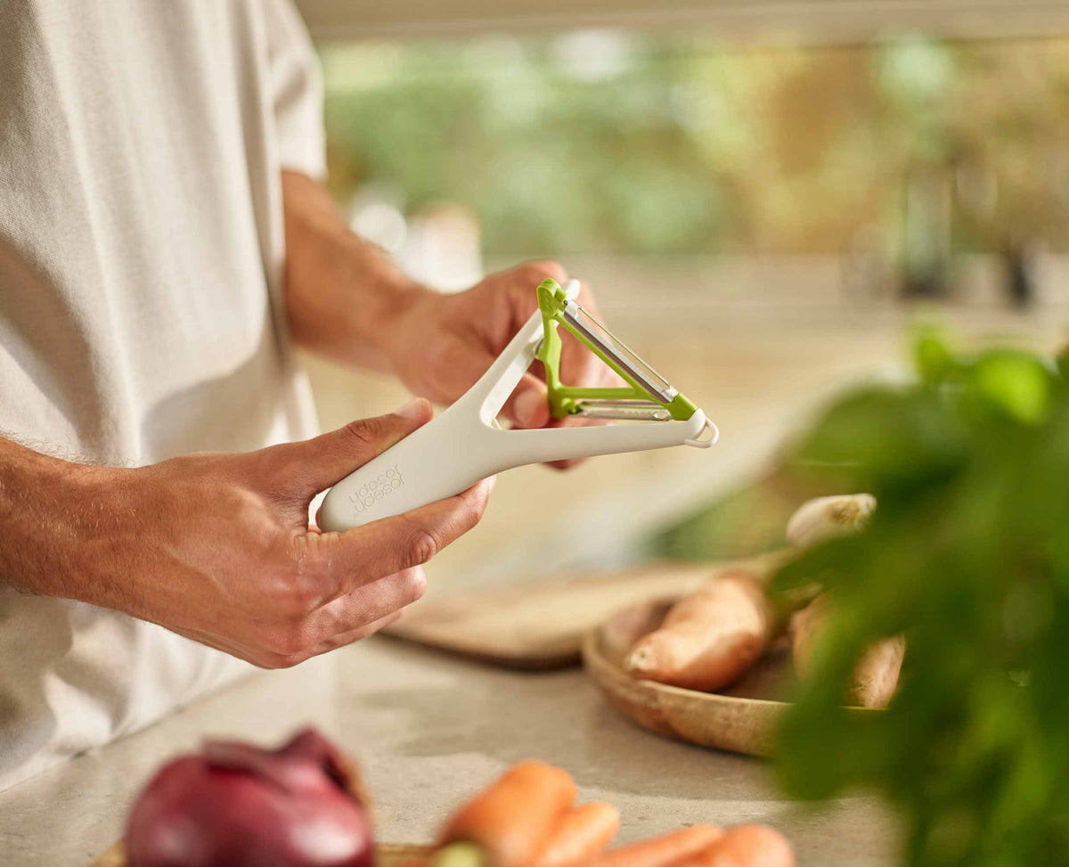 Joseph Joseph Switch 2-In-1 Peeler