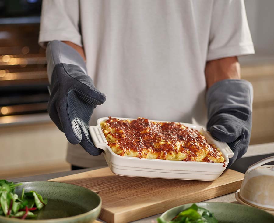 Joseph Joseph Pinch Pair Of Easy-Grip Oven Gloves