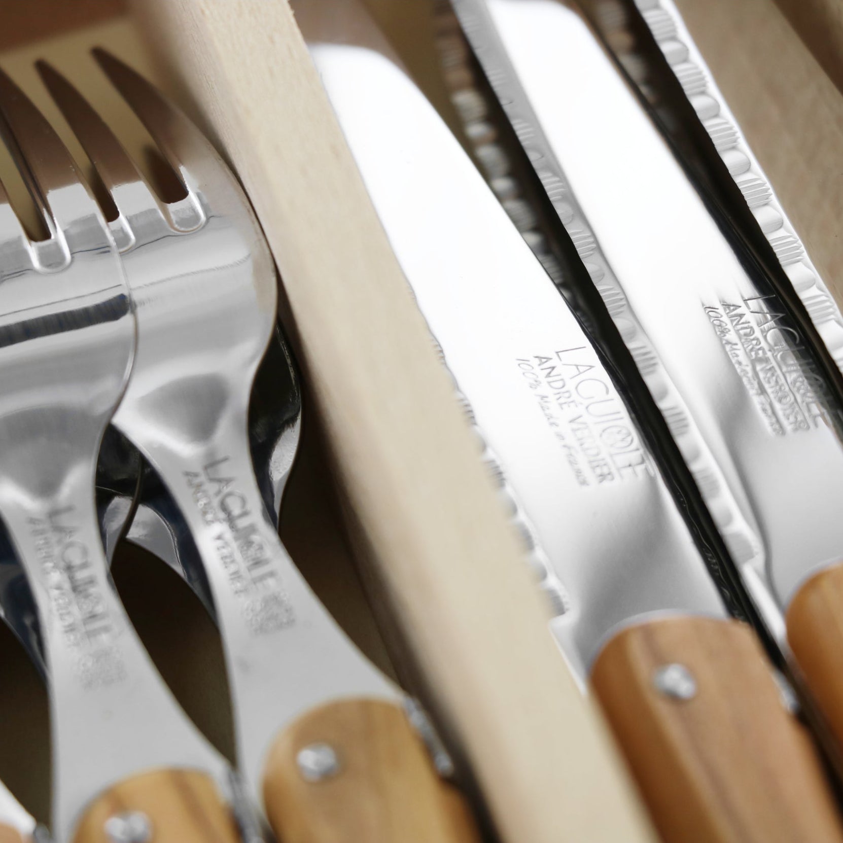 Laguiole André Verdier Cutlery Set 12 Piece In Tray - Olive Wood