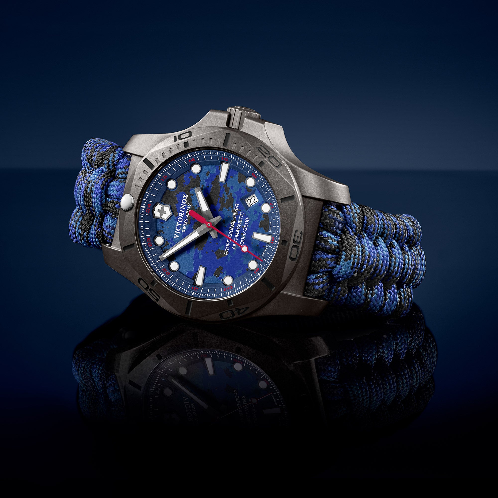 Victorinox I.N.O.X. Professional Diver Watch - Bue - Blue Paracord Strap