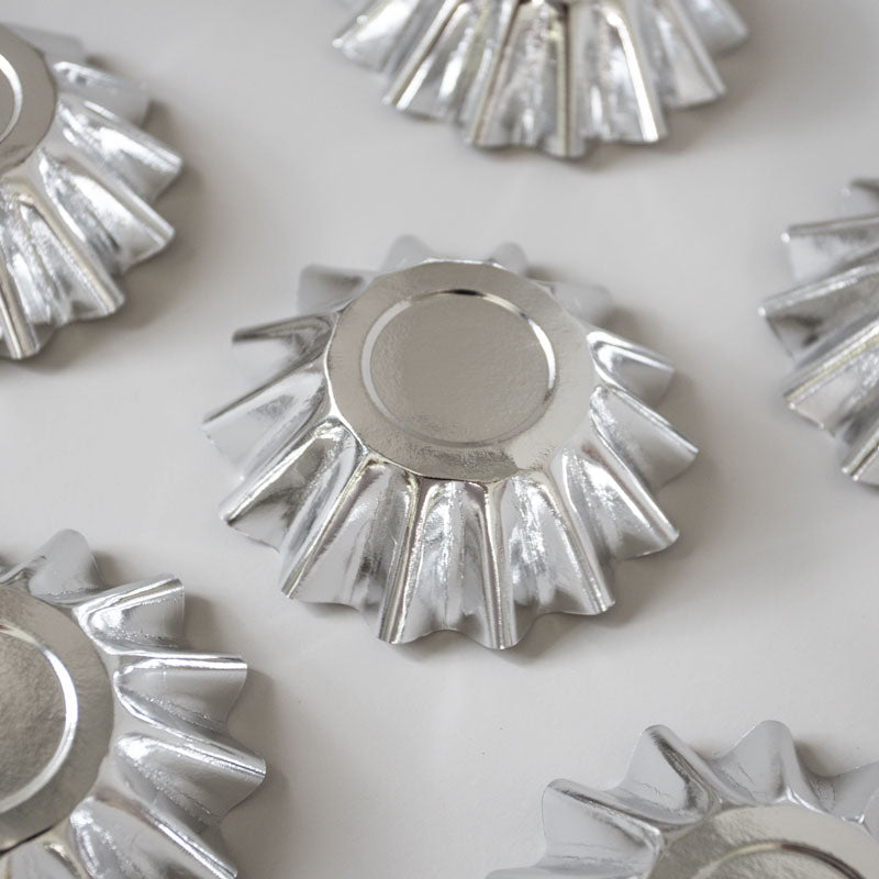 Papyrus Bloom Baking Cups Silver 24 Pack