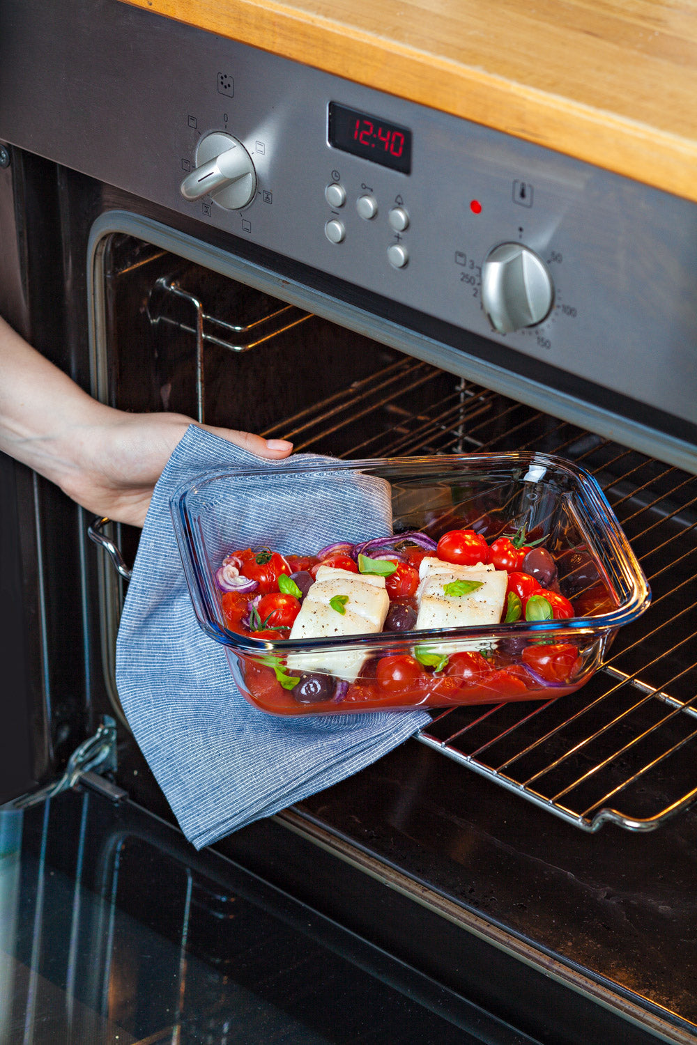 Pyrex Cook & Go Glass Rectangle Container (3.5L)