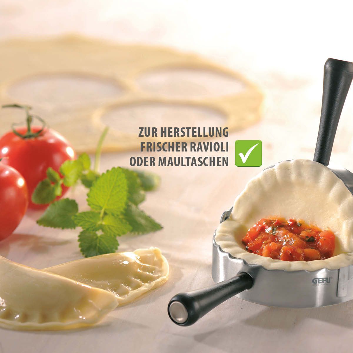 GEFU Ravenna Ravioli and Pasta Case Maker (Round)