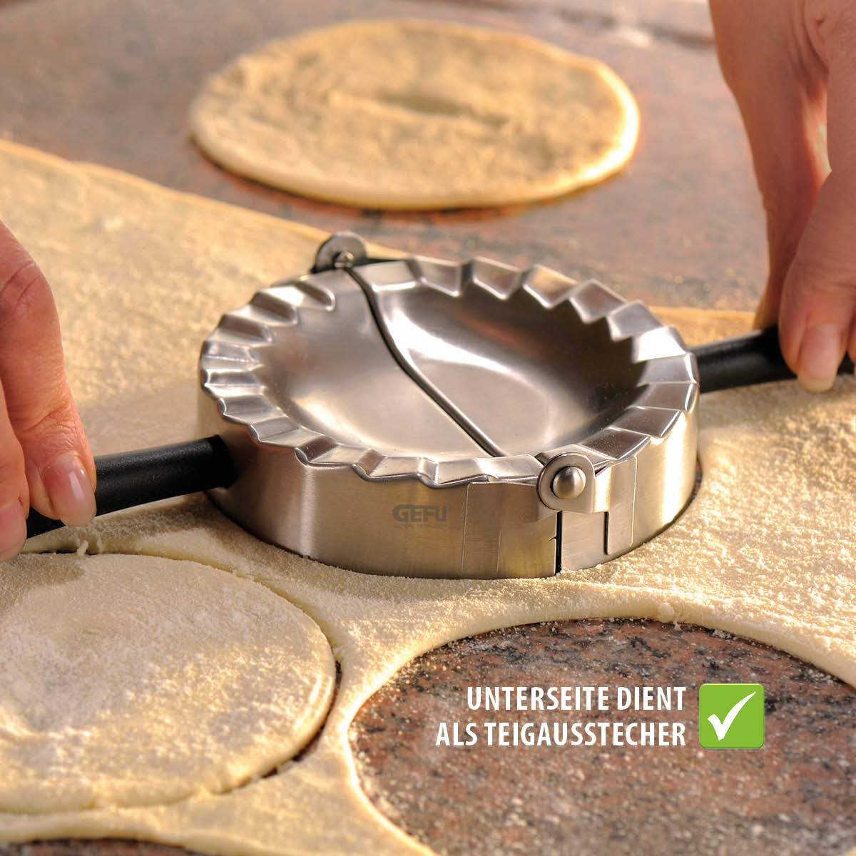 GEFU Ravenna Ravioli and Pasta Case Maker (Round)