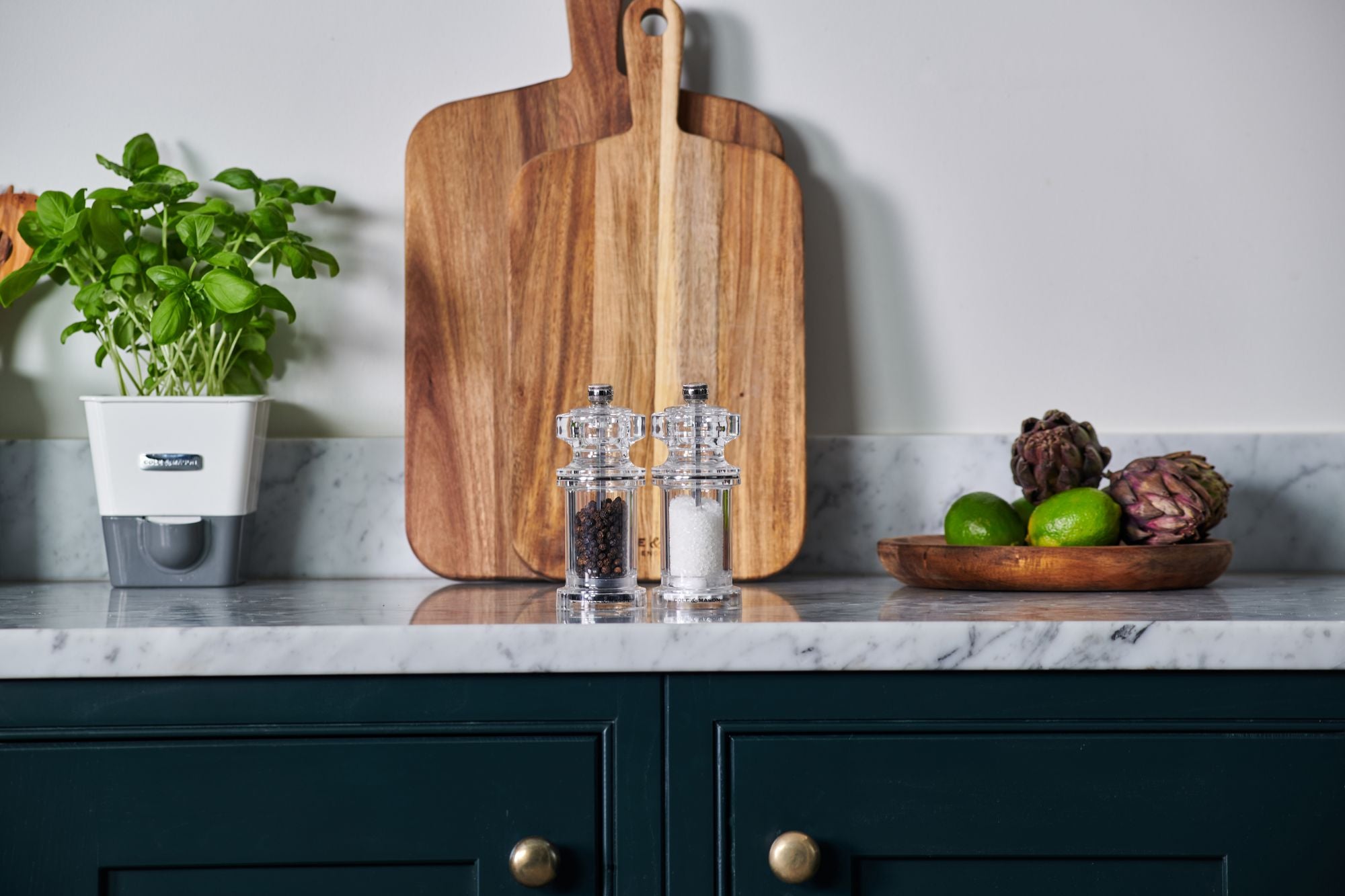 Cole & Mason 605 Acrylic Pepper Mill 144mm