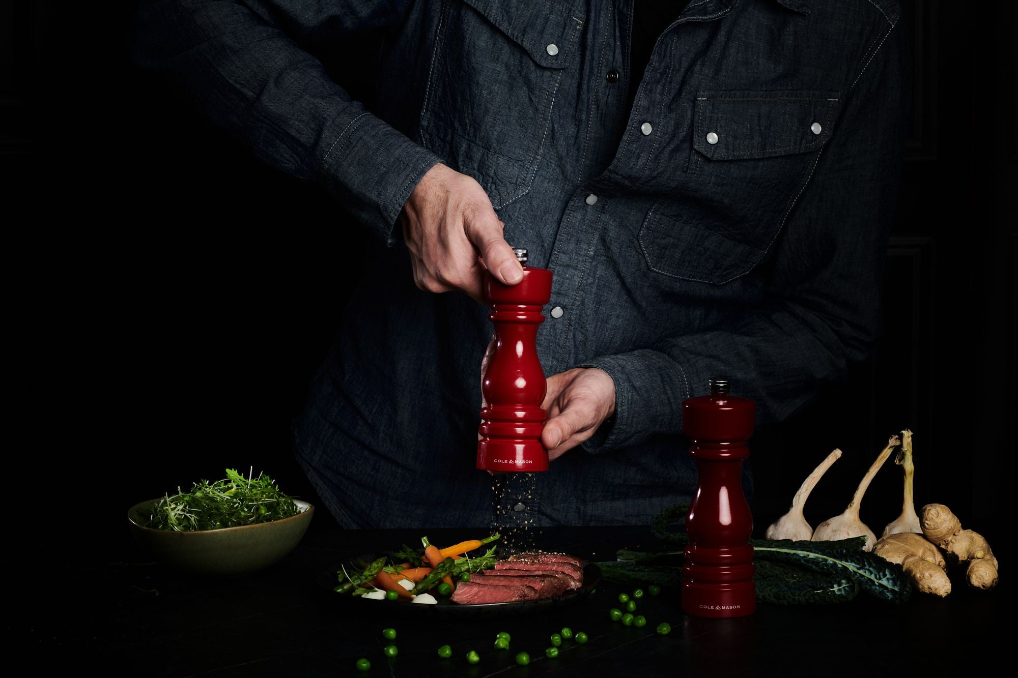 Cole & Mason London Mills Red Gloss Gift Set - 18cm