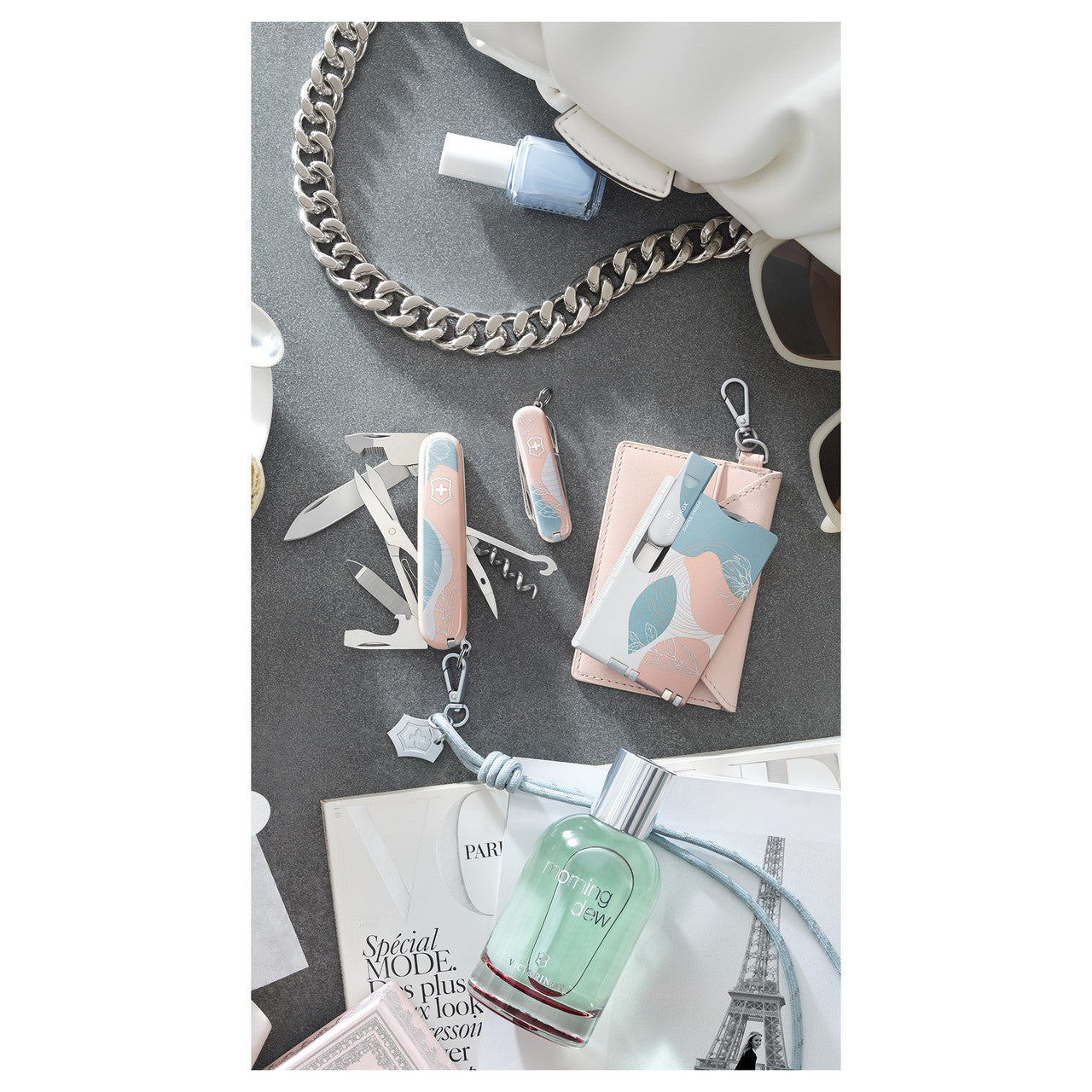 Victorinox Classic SD Swiss Army Knife, 58 mm, Paris Style