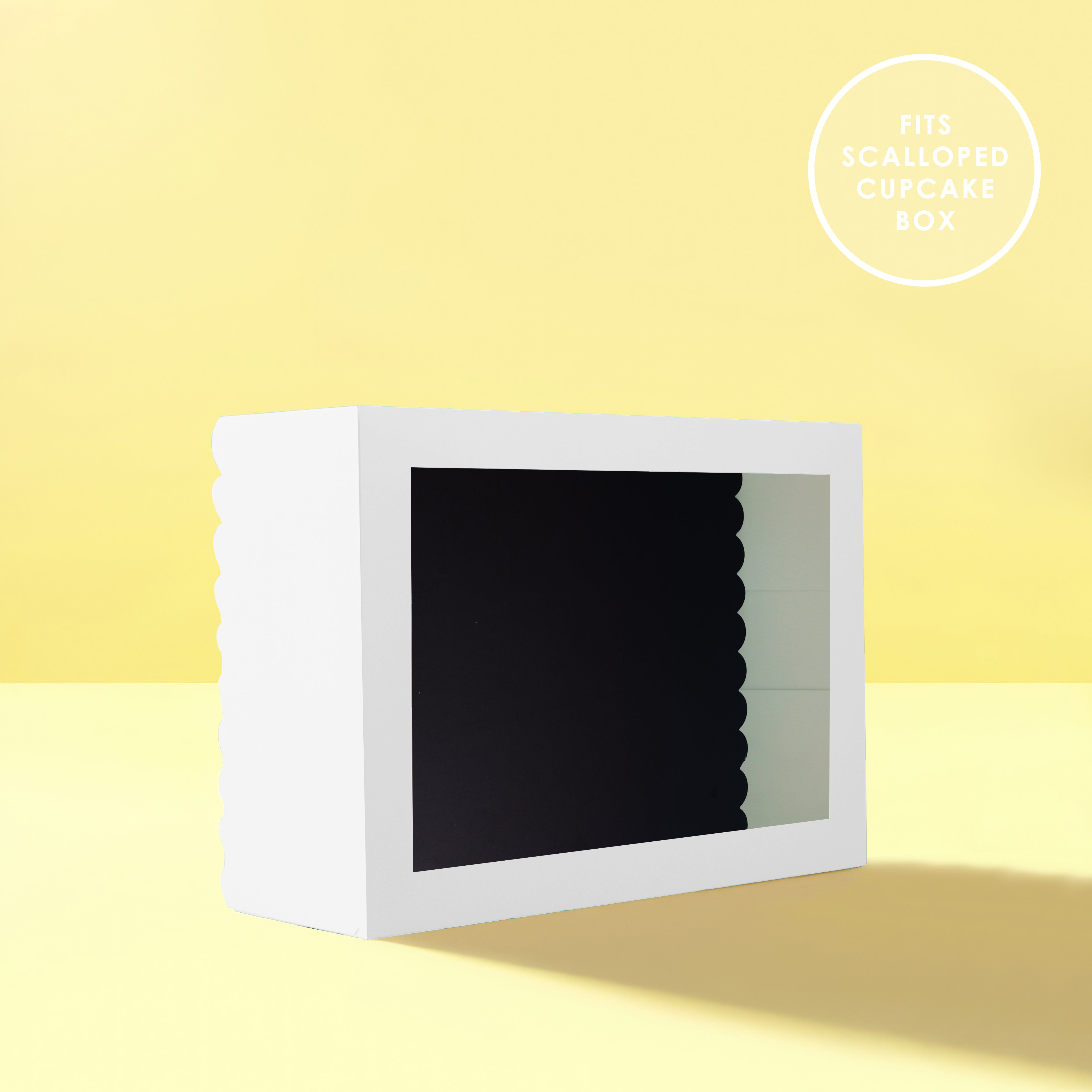 Papyrus Dual-Colour Scalloped Cake Board Rectangle White & Black