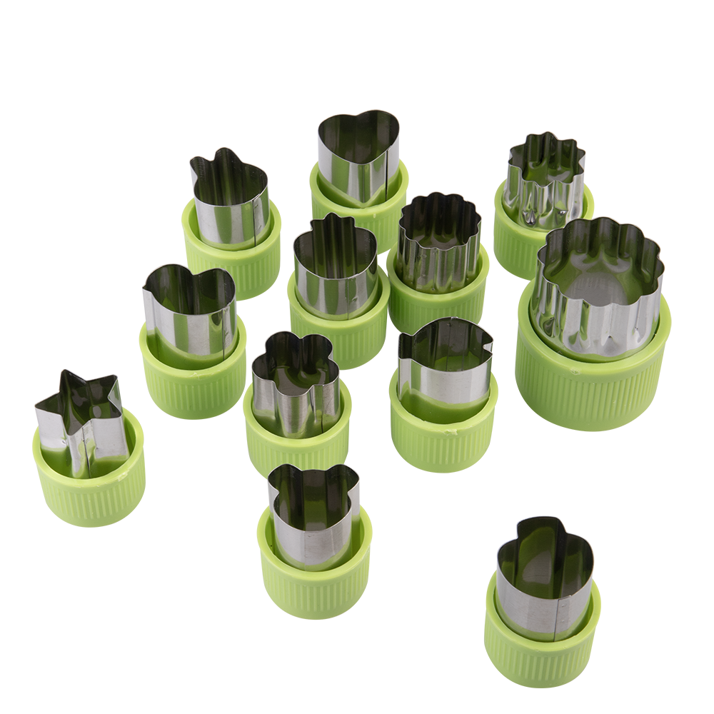 Appetito Fruit & Vegetable Cutters Set 12 Assorted Shapes