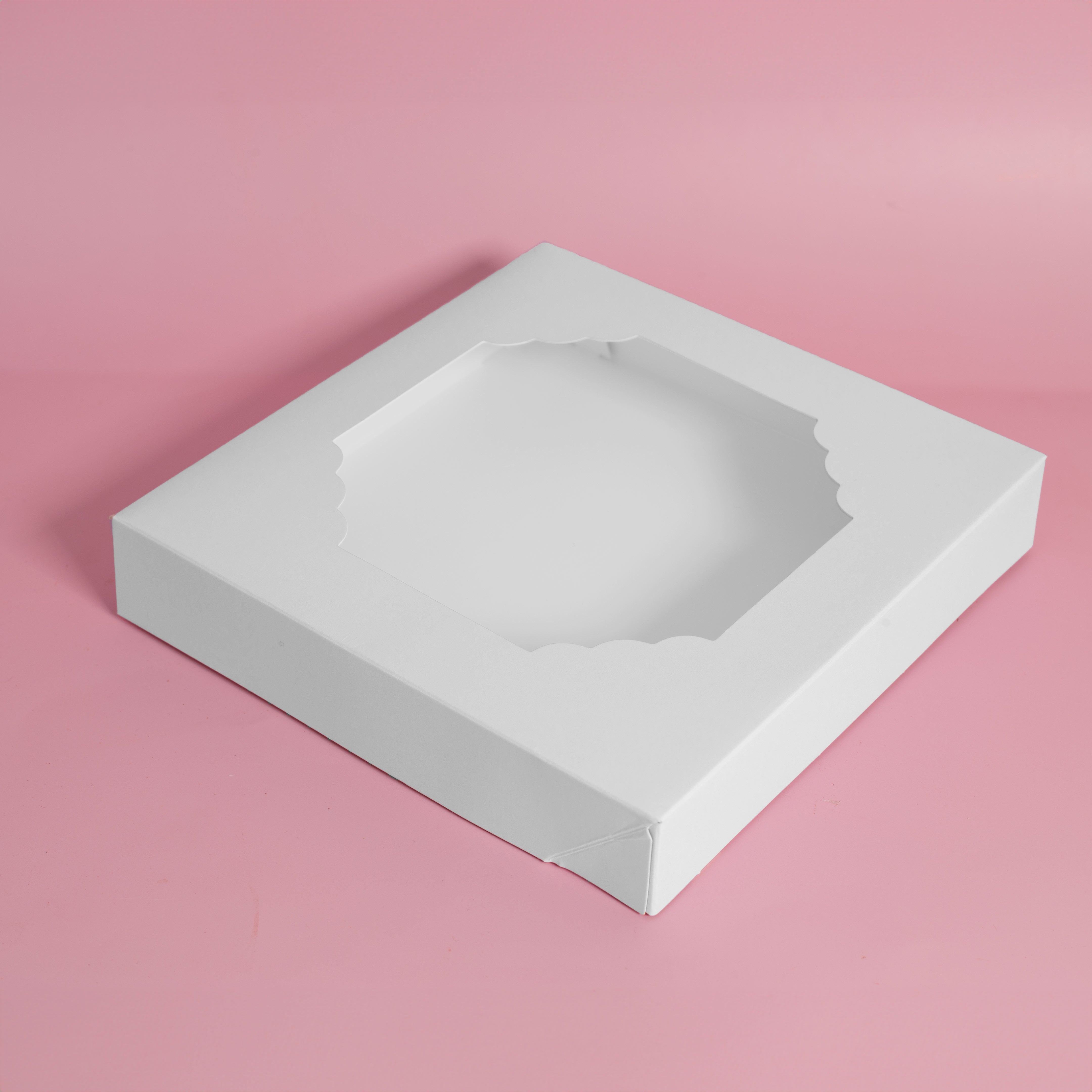 Papyrus Scalloped Large Treat Box White 5 Pack