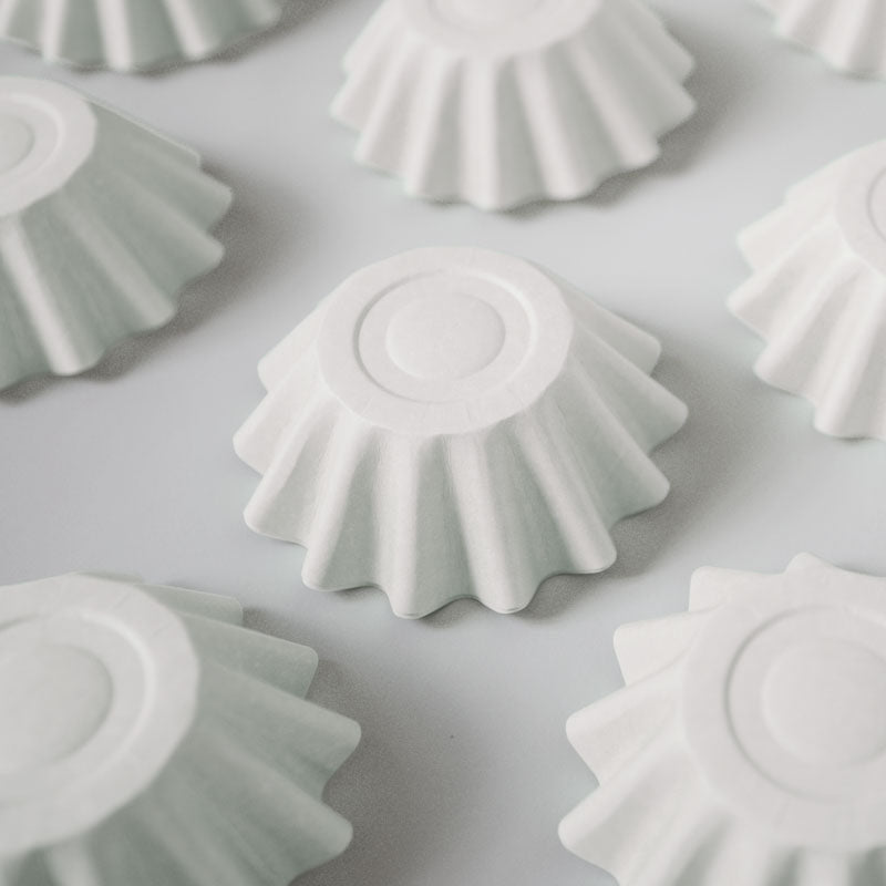 Papyrus Bloom Baking Cups White 24 Pack