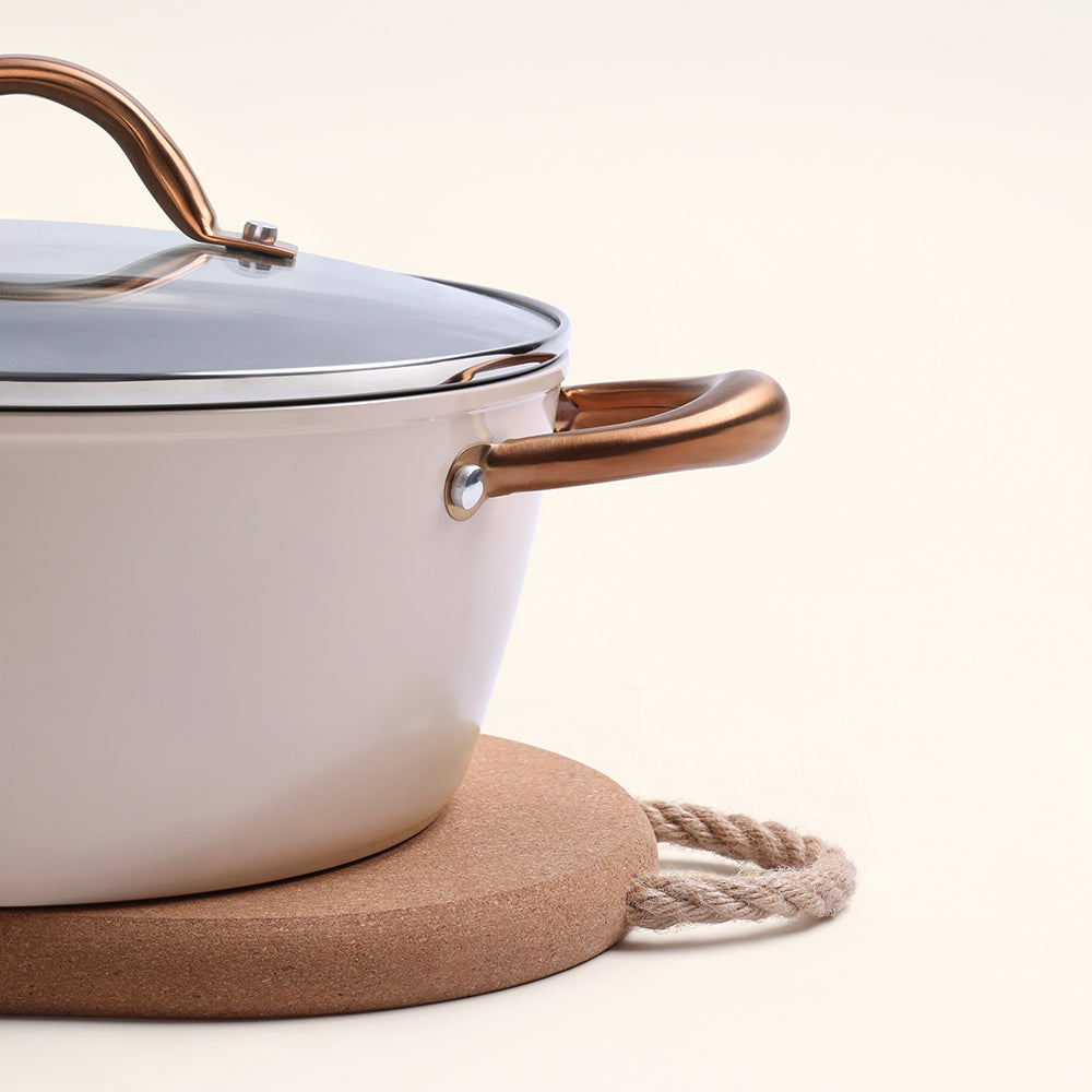 Wiltshire Deluxe Cork Trivet with Rope Handle Oval 30 x 20 x 2cm