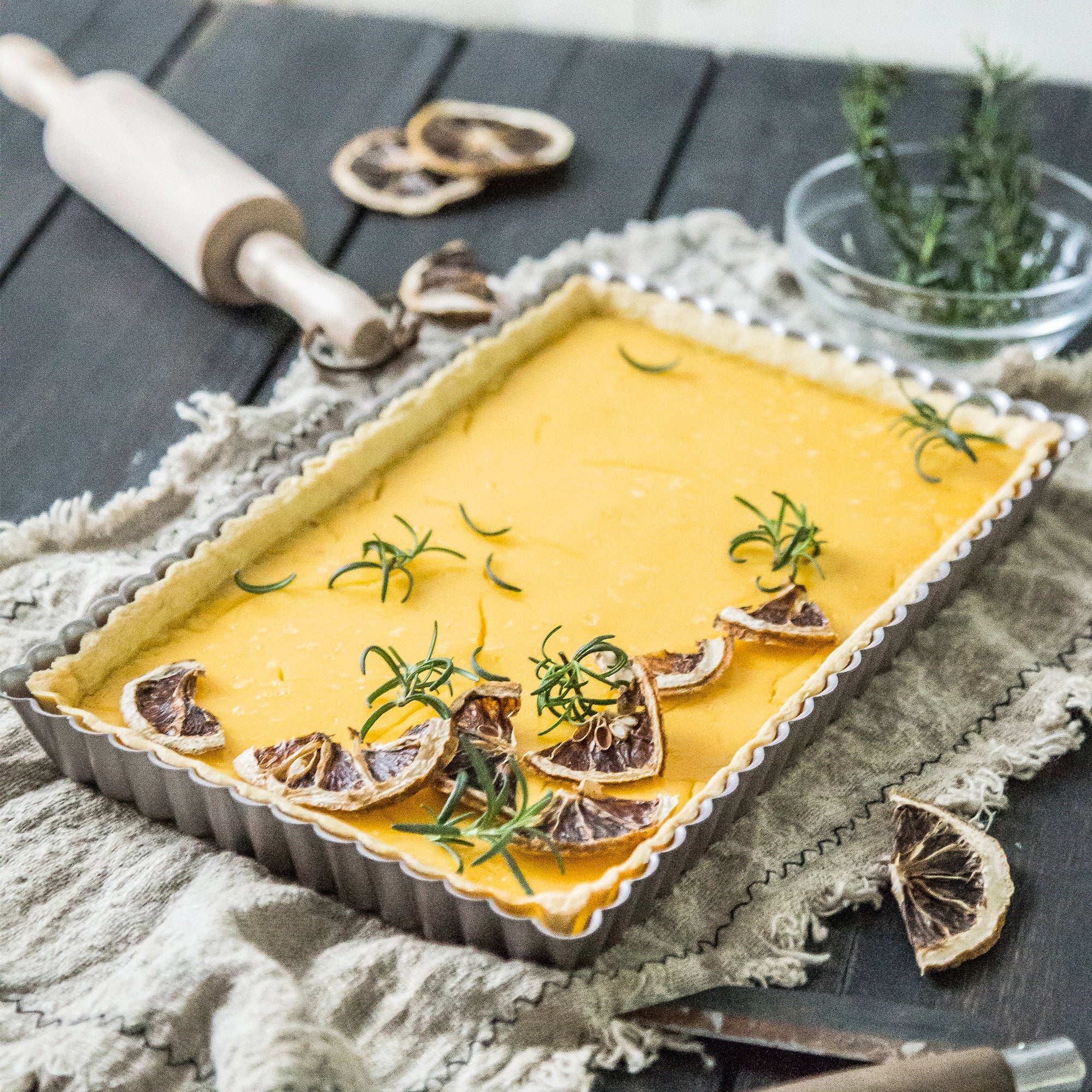 CHEFMADE Rectangular Tart Pan with Loose Base 28cm (WK9830)
